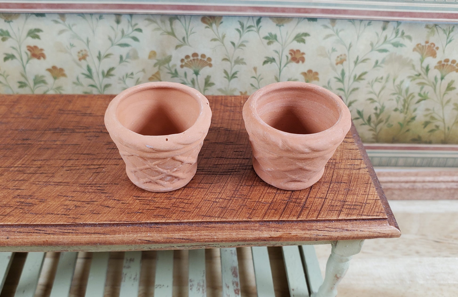Dollhouse Terra Cotta Pots Planters Set of 2 Unglazed 1:12 Scale Miniatures
