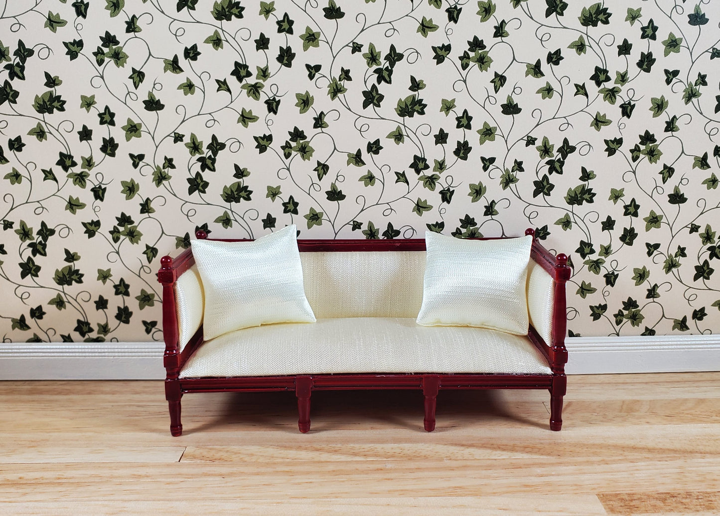 Dollhouse Wallpaper Climbing Ivy Beige 3 Sheets 1:12 Scale Miniature