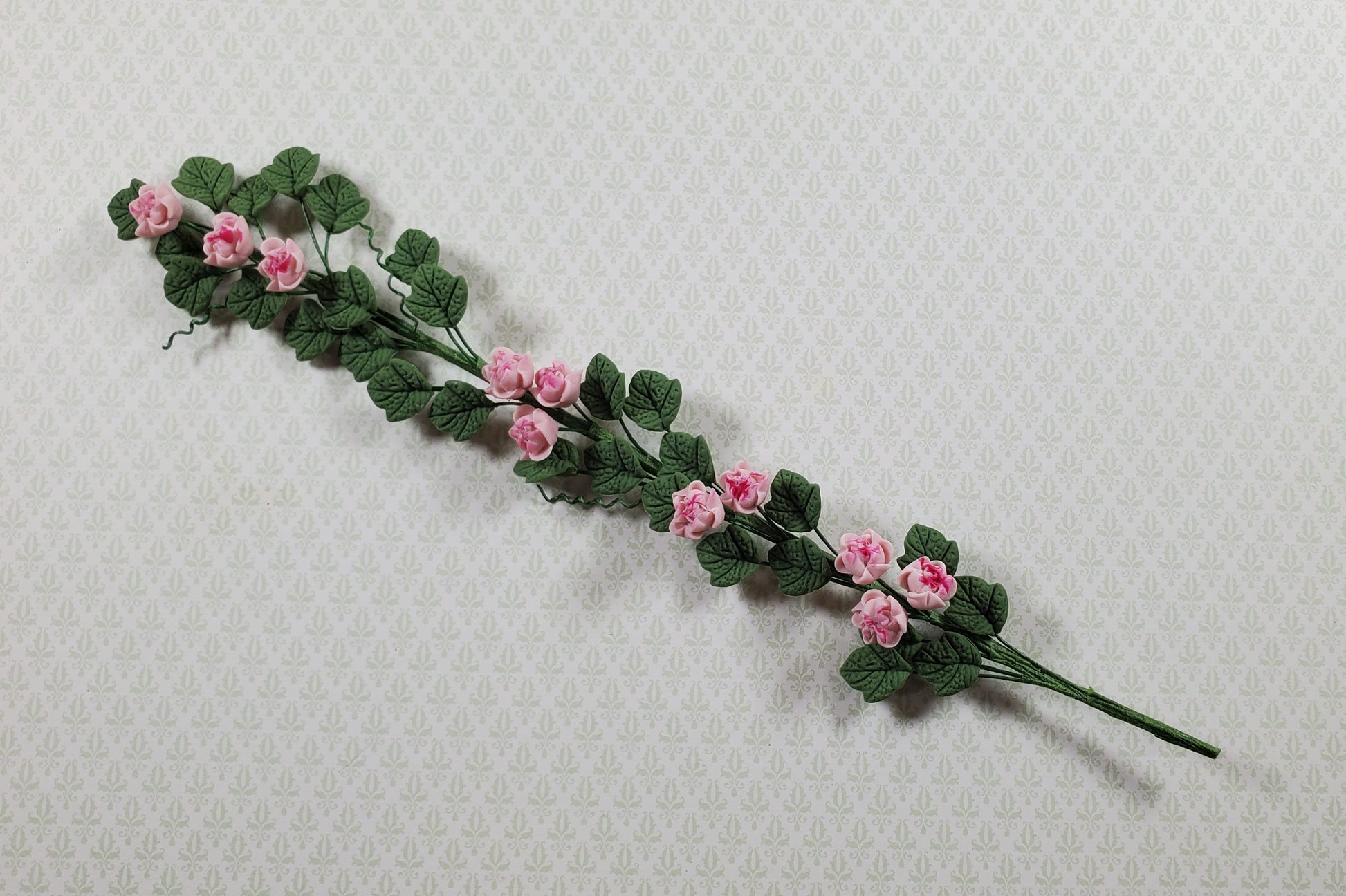 Dollhouse Pink Tropical Flowering Vine 1:12 Scale Miniature Garden Plants