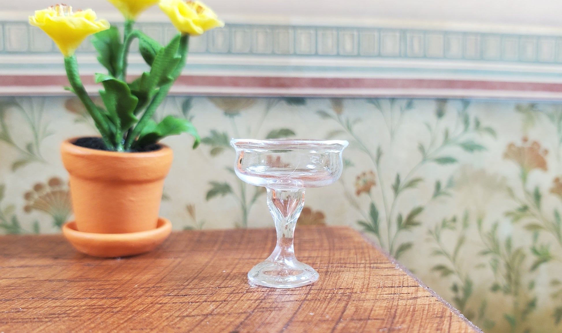 Dollhouse Margarita Glass Clear 1:12 Scale Miniature Kitchen
