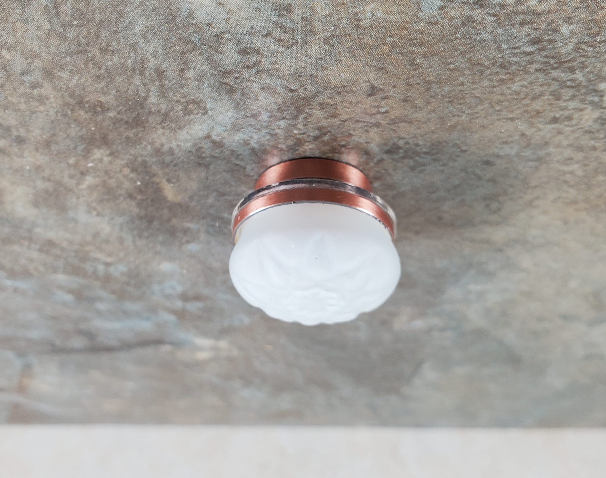 Dollhouse Frosted Ceiling Light Round Copper Wand Battery 1:12 Scale Miniature