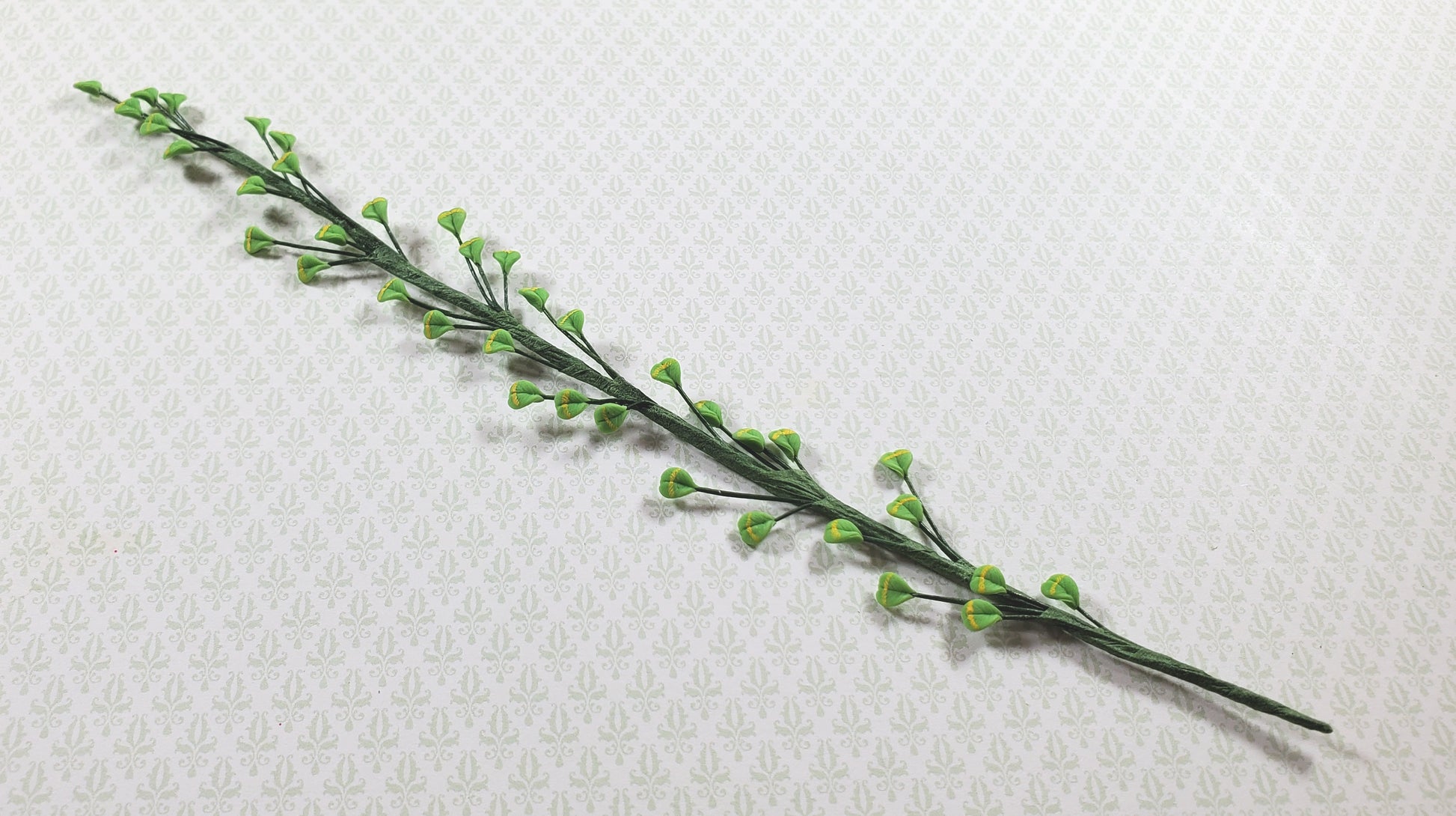 Dollhouse Clover Vine 1:12 Scale Miniature Garden Plant Greenery