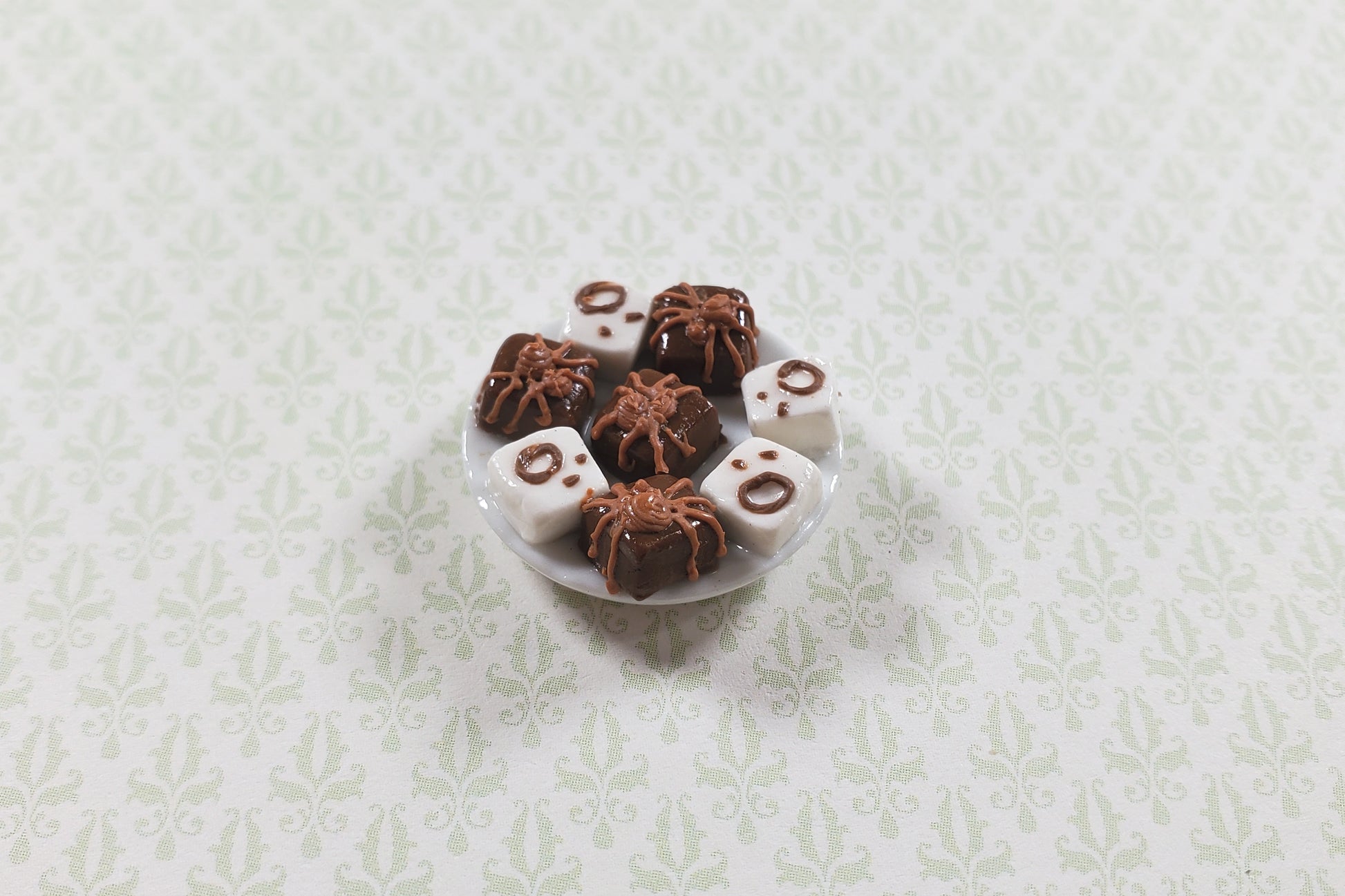 Dollhouse Halloween Petit Fours on a Plate 1:12 Scale Miniature Food Dessert