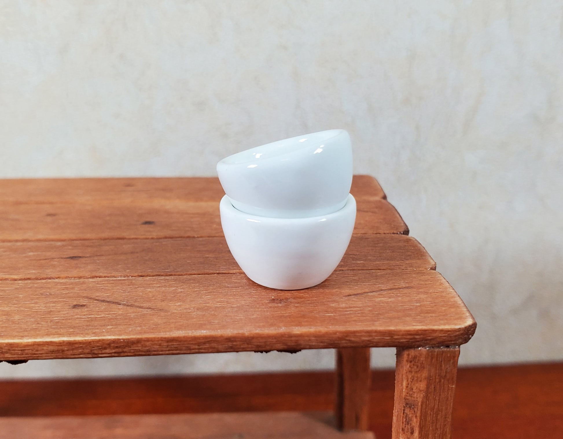 Dollhouse Miniature White Ceramic Bowls Set of 2 1:12 Scale Miniature