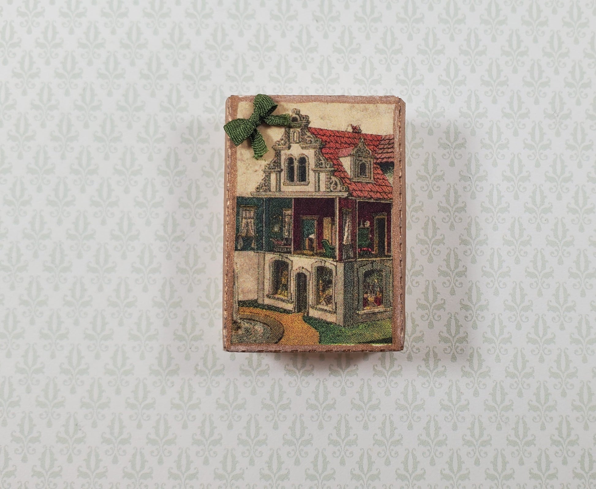 Dollhouse 1:144 Toy Furniture in Gift Box Handmade 1/12 Scale Miniature Present