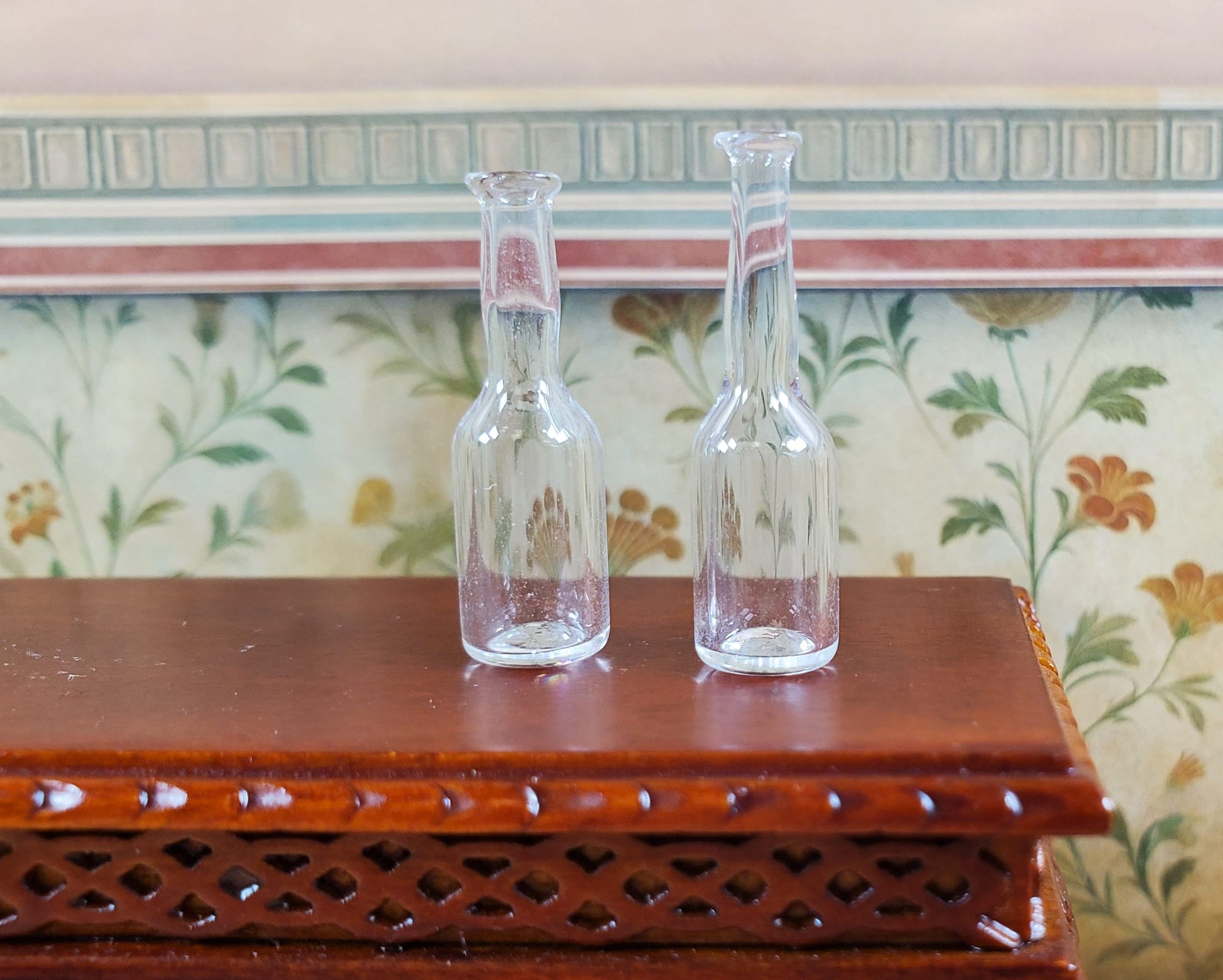 Dollhouse Clear Bottles Set of 2 1:12 Scale Miniature Kitchen Decoration