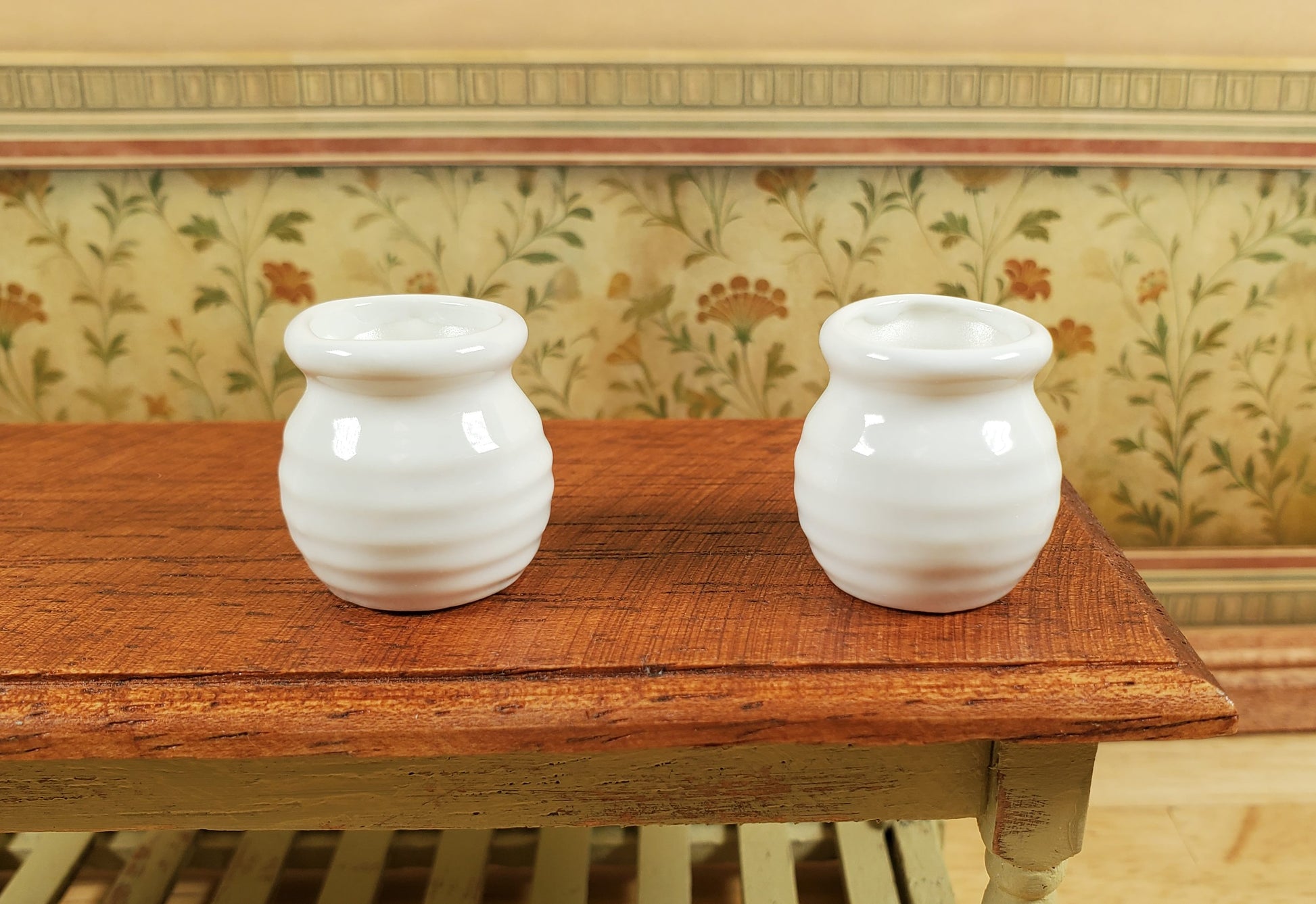 Dollhouse Vases White Ceramic Wide Mouth Set of 2 Pot Planter 1:12 Scale