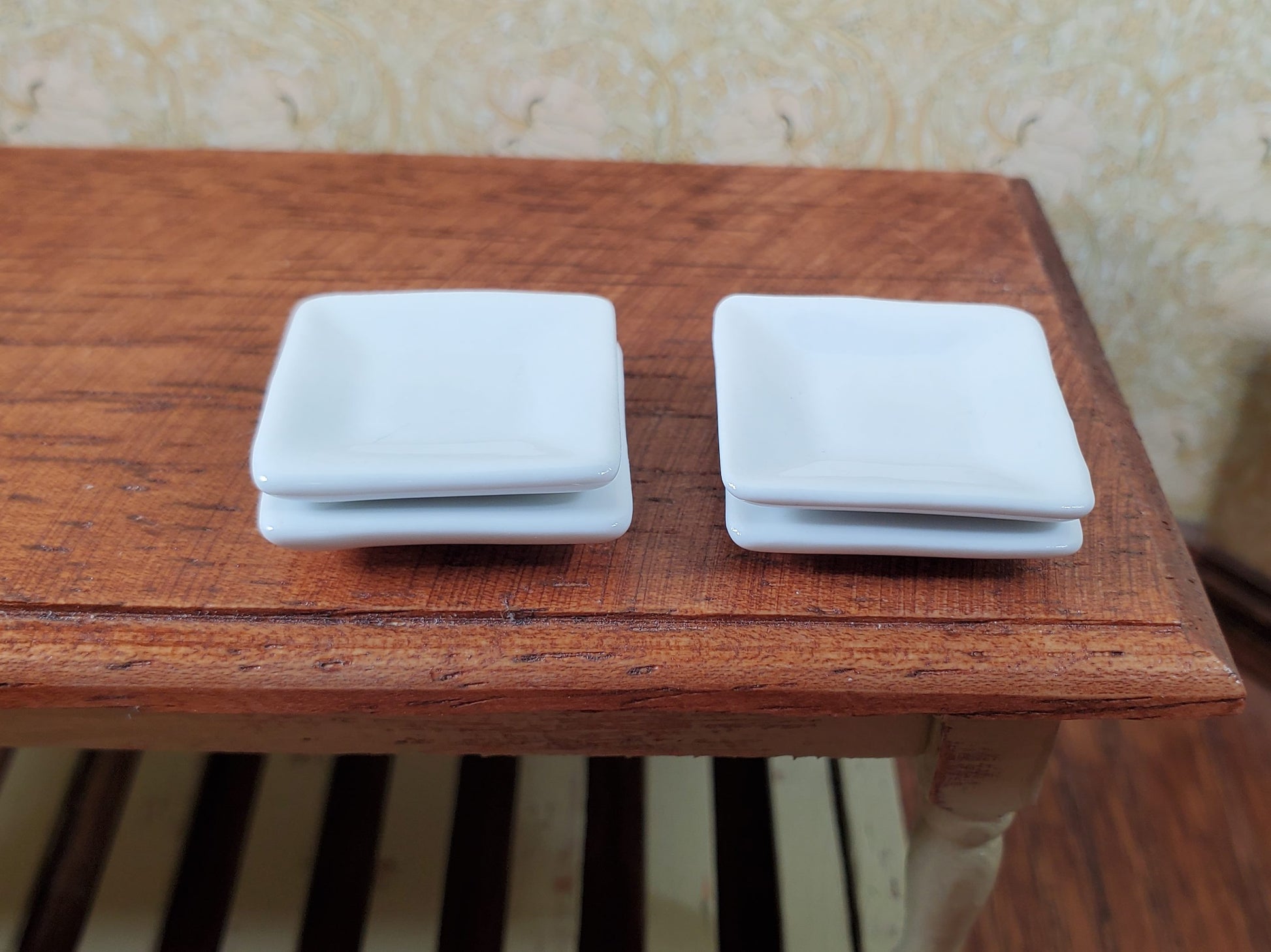 Dollhouse Square White Porcelain Plates Set of 4 1:12 Scale Miniature