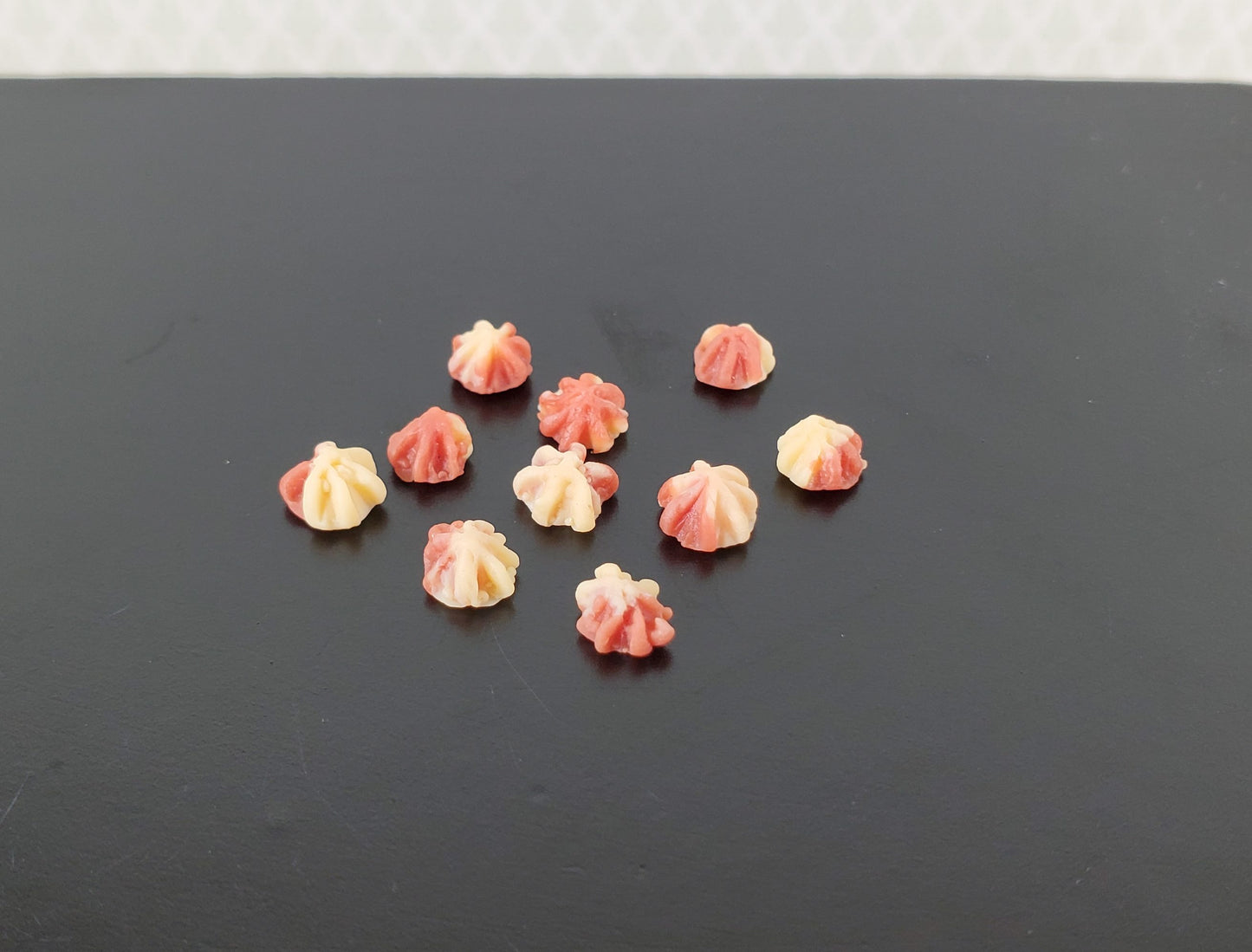 Dollhouse Tiny Cookies Set of 10 1:12 Scale Miniatures Food Groceries Bakery