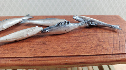 Miniature Long Fish Set of 5 for Dollhouses Seafood Market Grocery Store 1 5/8"