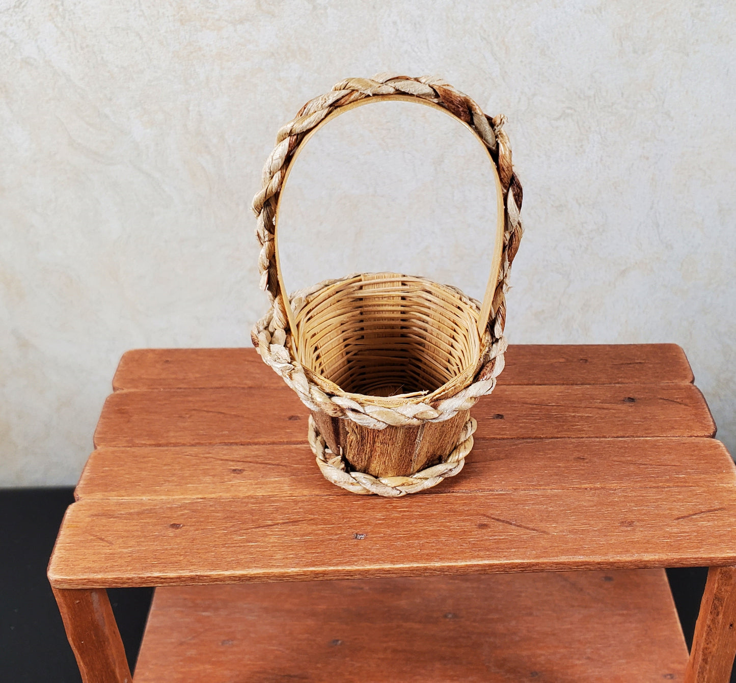 Dollhouse 1:6 Scale Bushel Basket with Handle Empty Natural Fiber Miniature