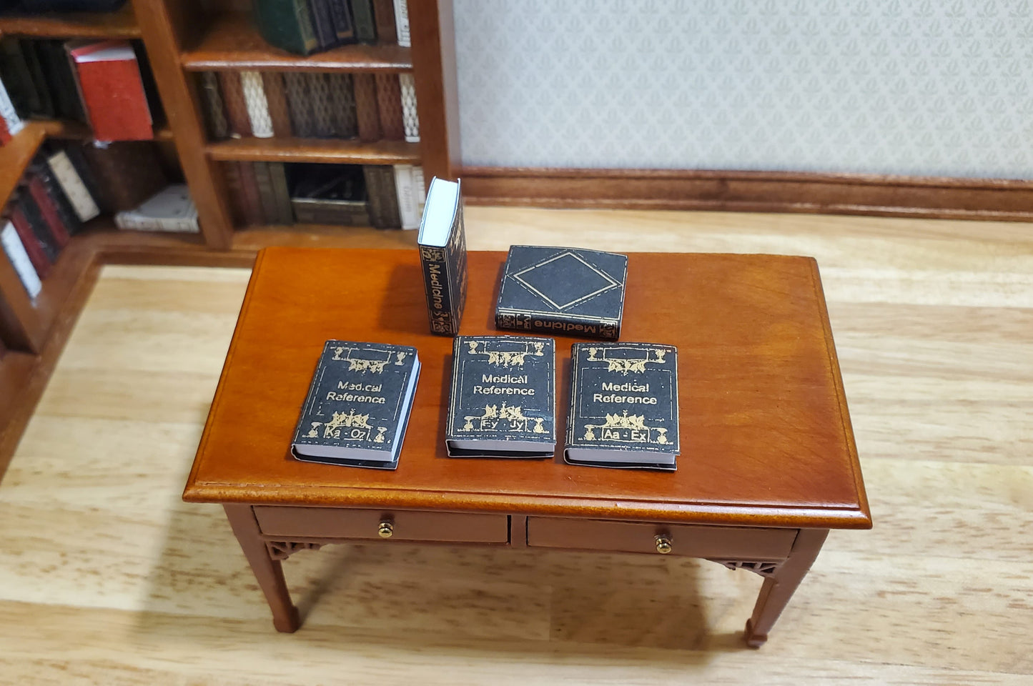 Dollhouse Book Set x5 Medical Reference 1:12 Scale Miniatures (blank inside)