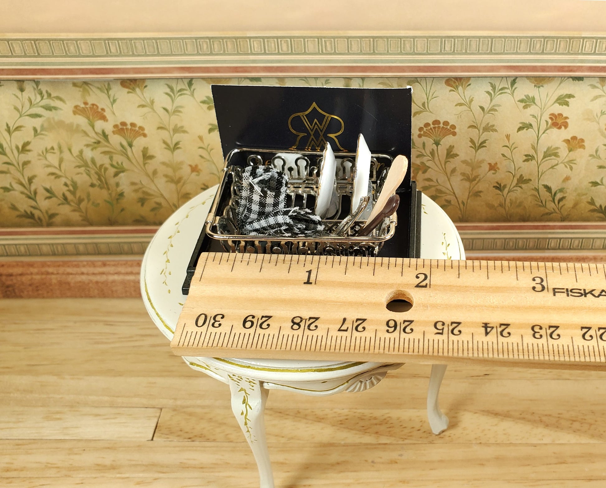 Dollhouse Drying Rack with Blue Onion Plates Reutter Miniatures 1:12 Scale
