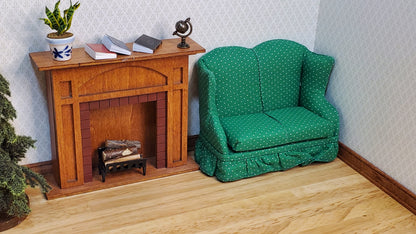 Dollhouse Small Loveseat Sofa Green & White 1:12 Scale Miniature Furniture