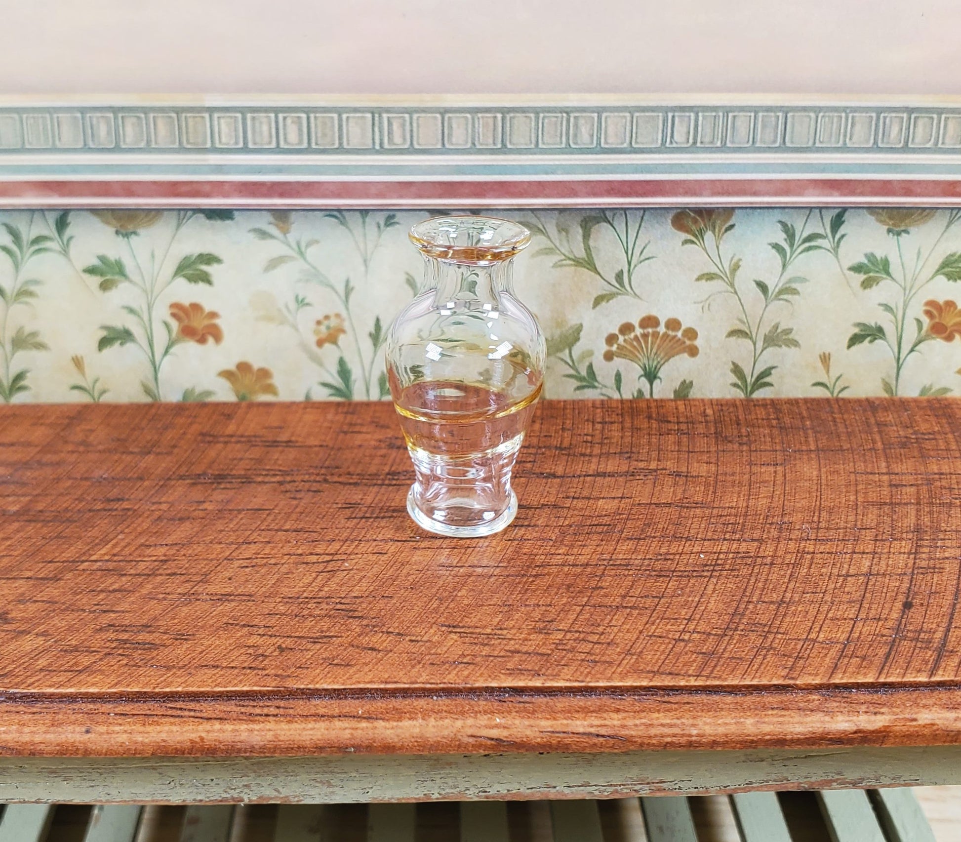 Dollhouse Classic Pedestal Vase Yellow Swirl 1:12 Scale Glass Miniature Decor