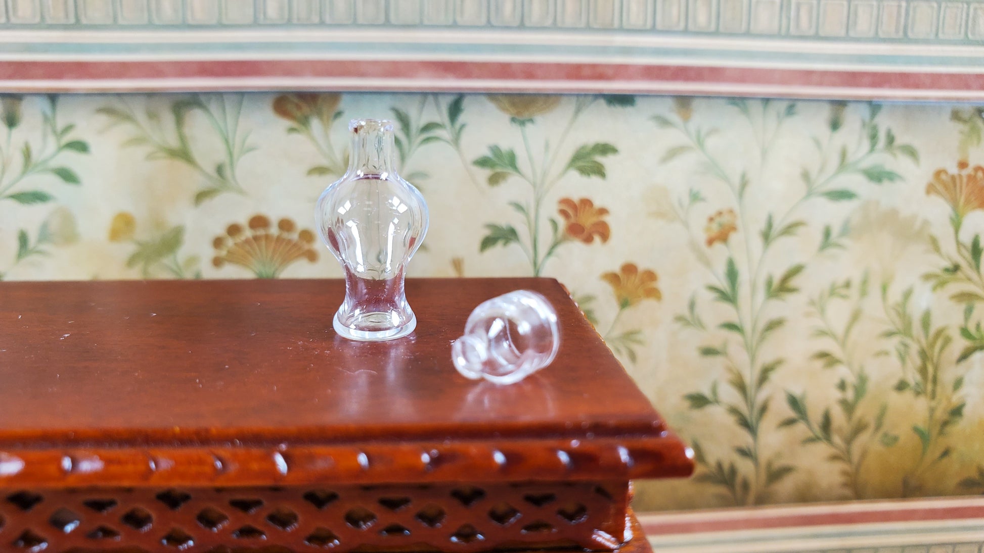 Dollhouse Small Clear Capped Jar Empty 1:12 Scale Miniature