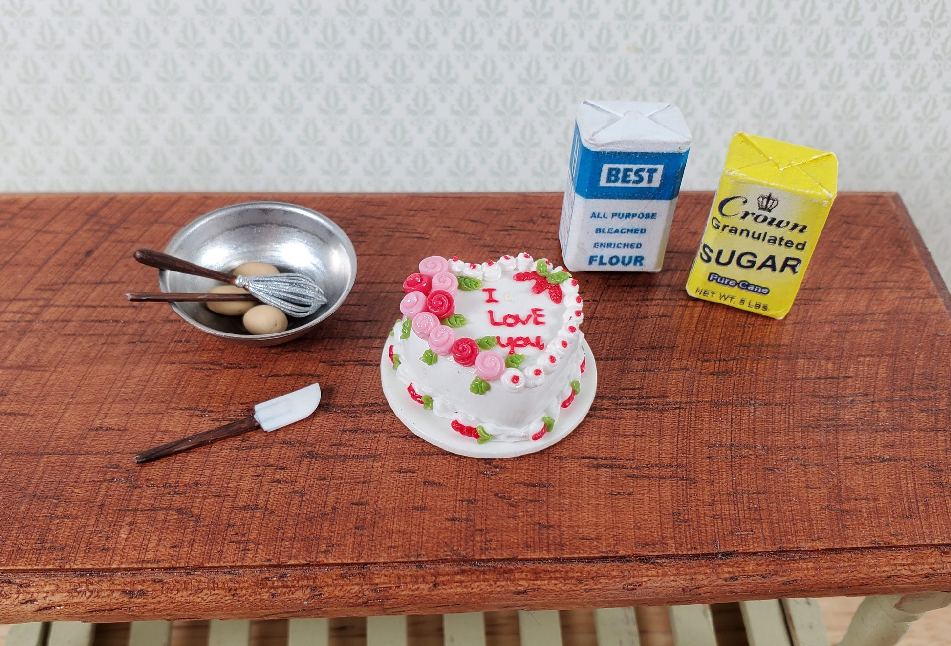 Dollhouse Cake Valentines Day Heart Shaped 1:12 Scale Miniature I Love You