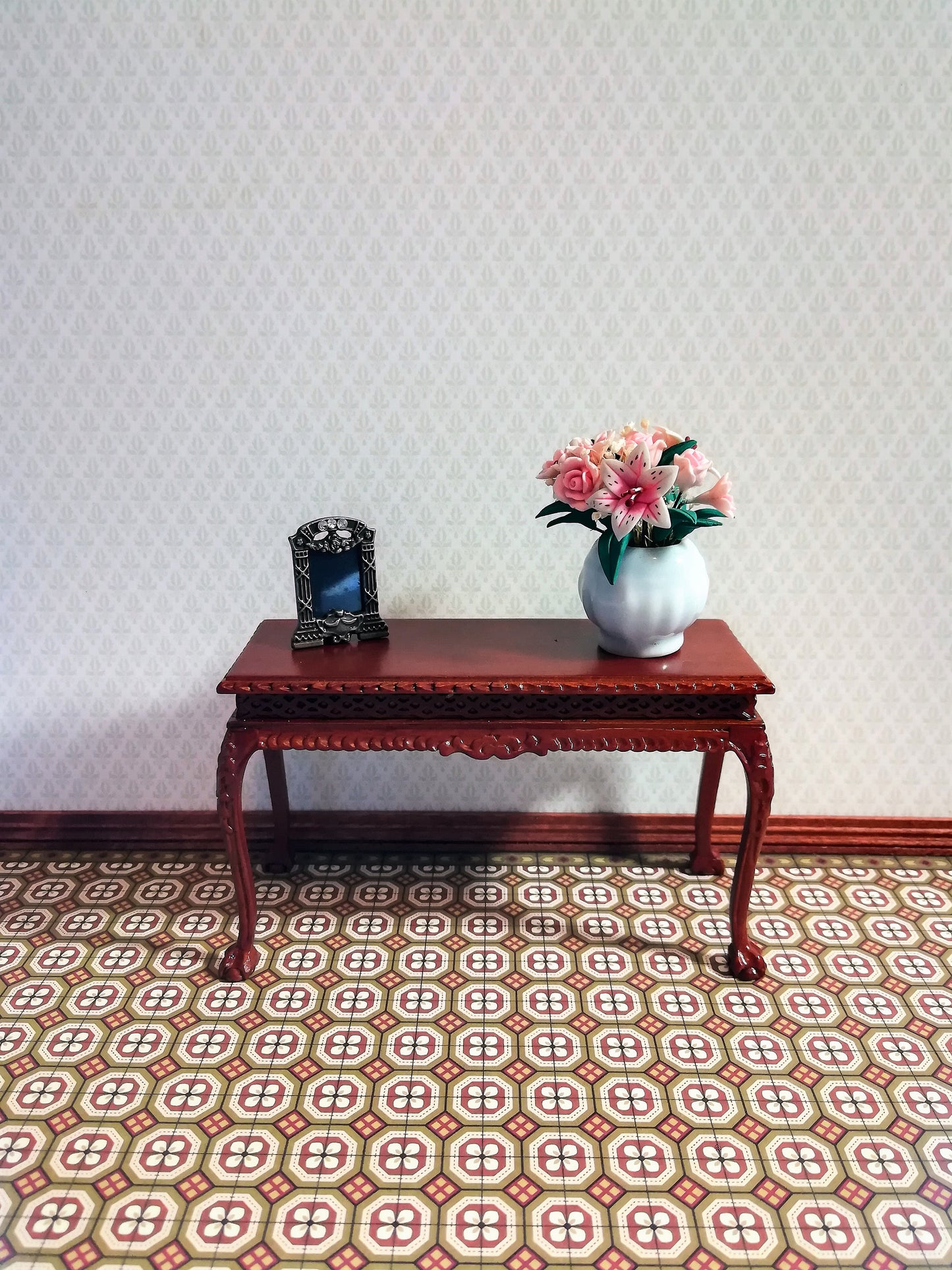 Dollhouse Fancy Photo Frame with Rhinestones Art Deco Style 1:12 Scale Miniature