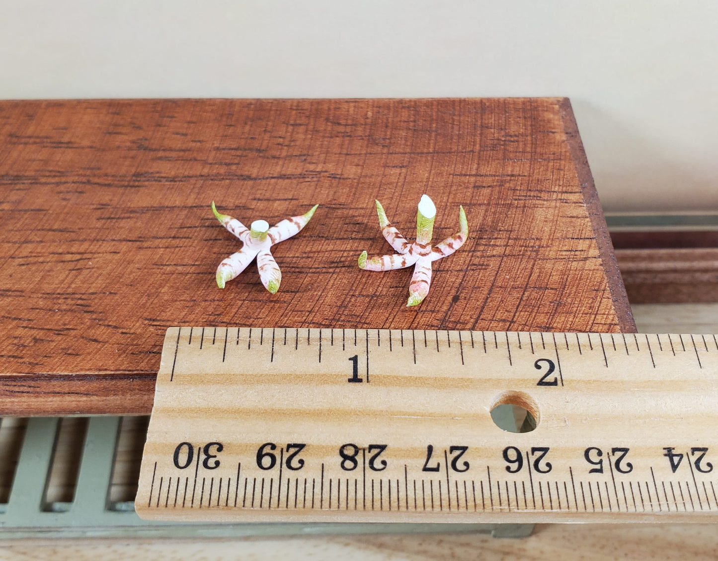 Dollhouse Ginger Root 2 Bunches 1:12 Scale Miniature Food Kitchen Grocer