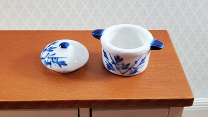 Dollhouse Stock Pot for Soup Ceramic with Lid Blue & White 1:12 Scale Miniatures
