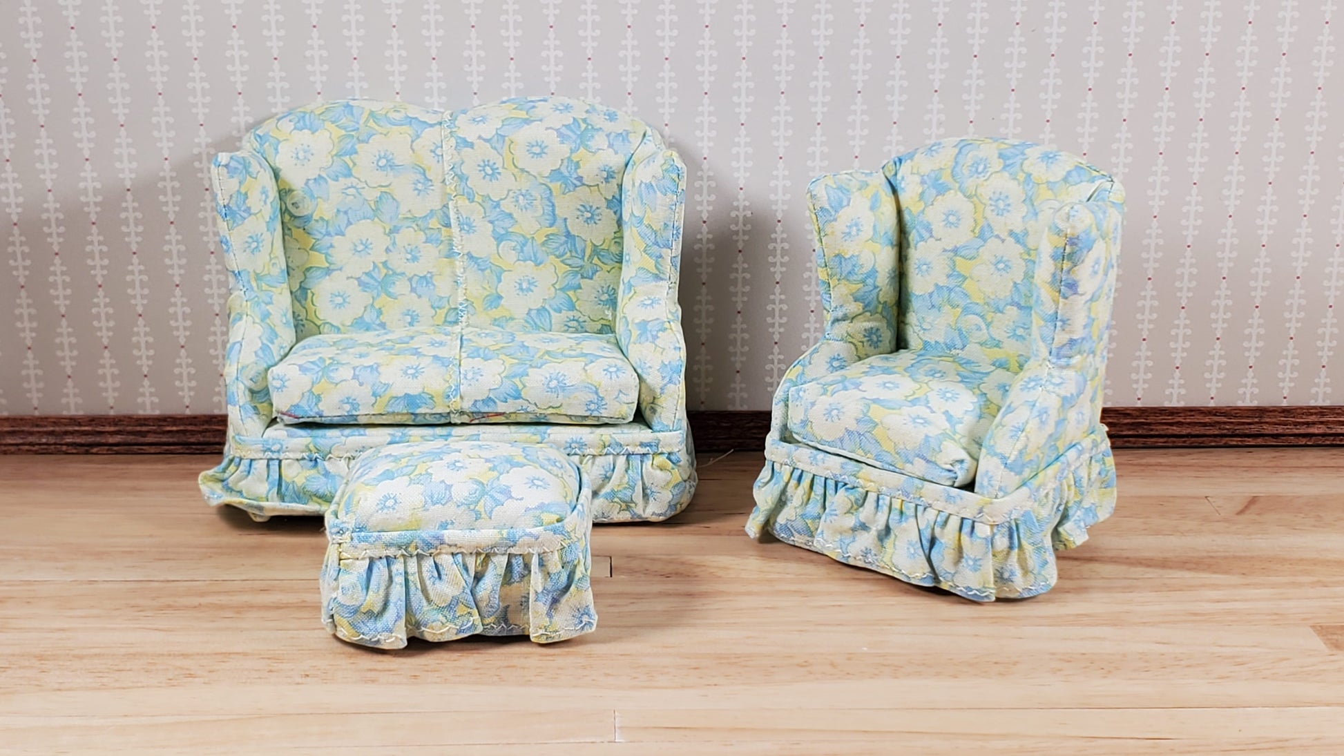 Dollhouse Small Sofa Chair Ottoman Blue White Yellow 1:12 Scale Miniature Furniture