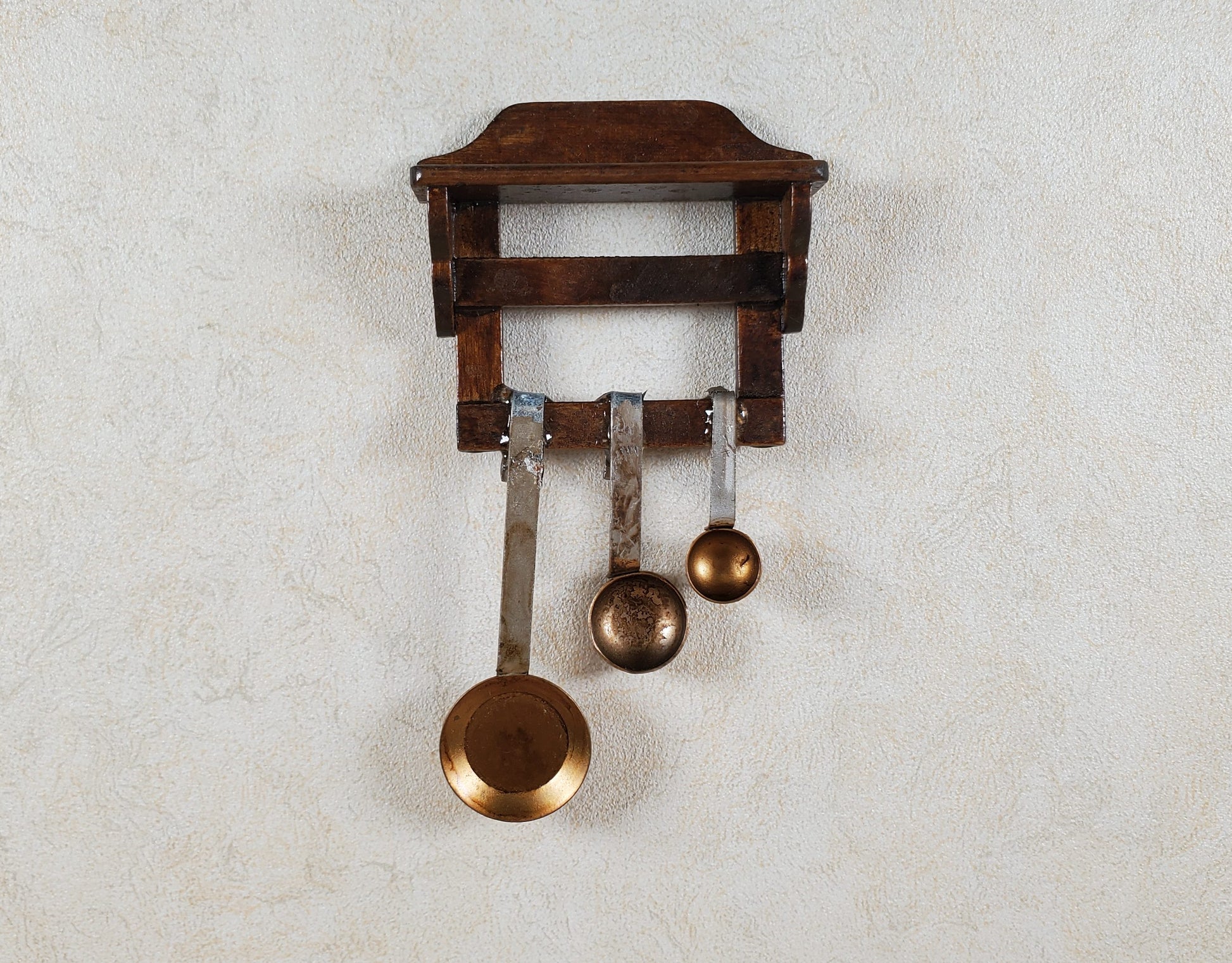Dollhouse Primitive Pans Scoops Ladles on Wood Shelf 1:12 Scale Miniature Set