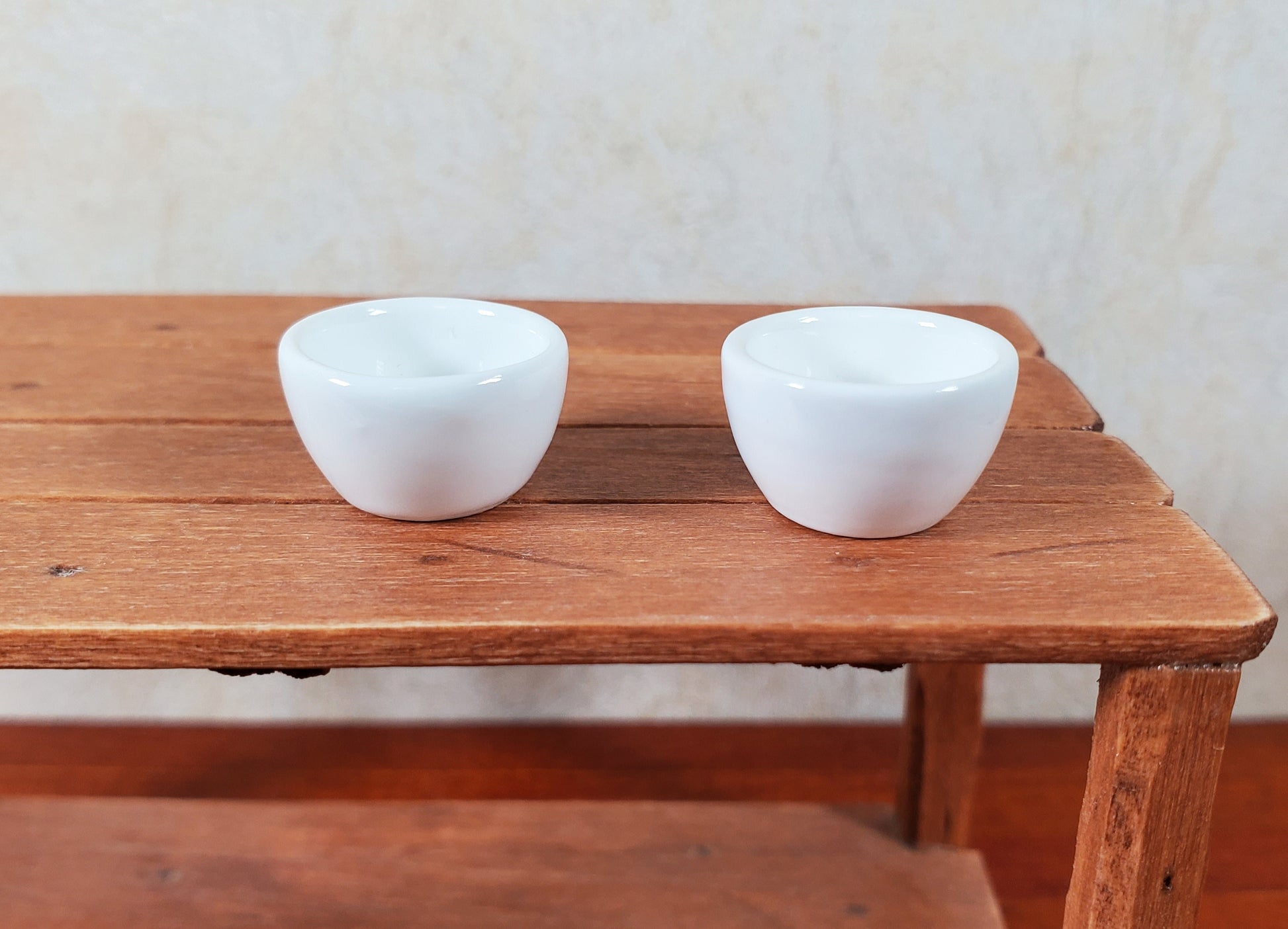 Dollhouse Miniature White Ceramic Bowls Set of 2 1:12 Scale Miniature
