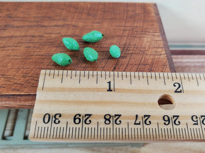 Dollhouse Green Limes Set of 5 1:12 Scale Miniatures Kitchen Food
