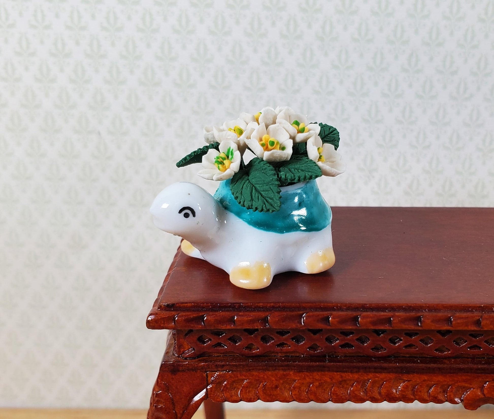 Dollhouse White Flowers in Green Ceramic Turtle Planter Pot 1:12 Scale Miniature