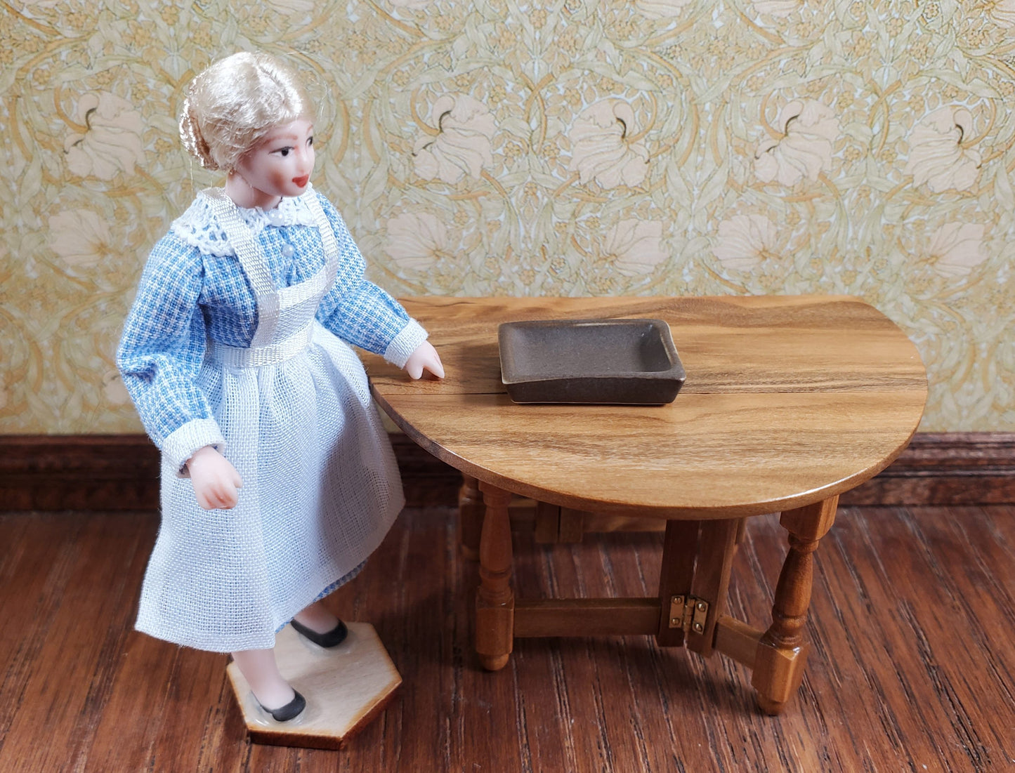 Dollhouse Small Rectangular Brown Ceramic Serving Dish 1:24 Scale Miniature