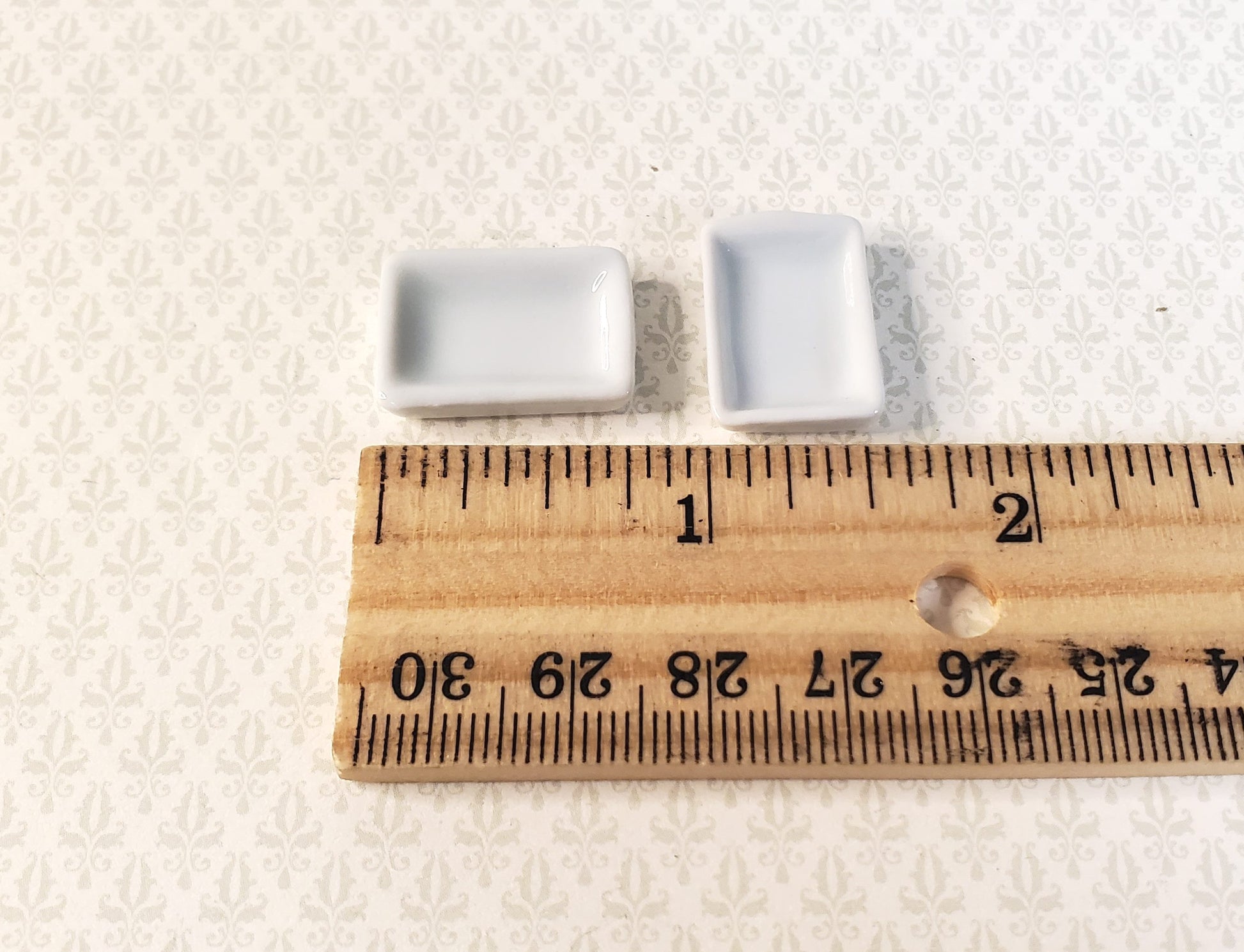 Dollhouse Rectangular White Ceramic Baking Tray Set of 2 1:24 Scale Miniature