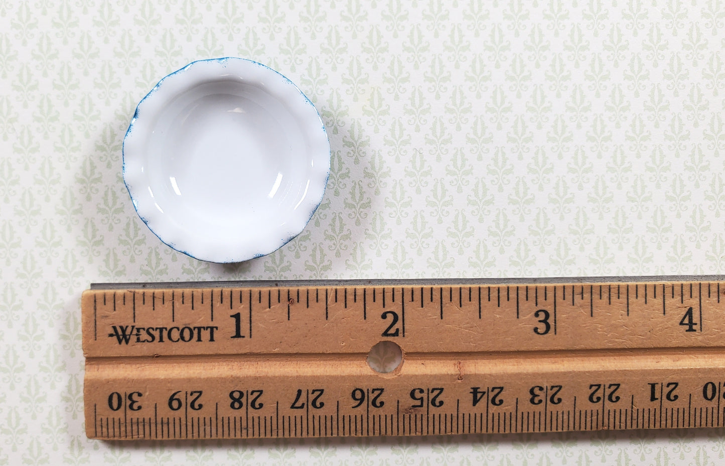 Dollhouse Pie Plate or Bowl Ceramic Blue 1:12 Scale Miniature Kitchen Accessory