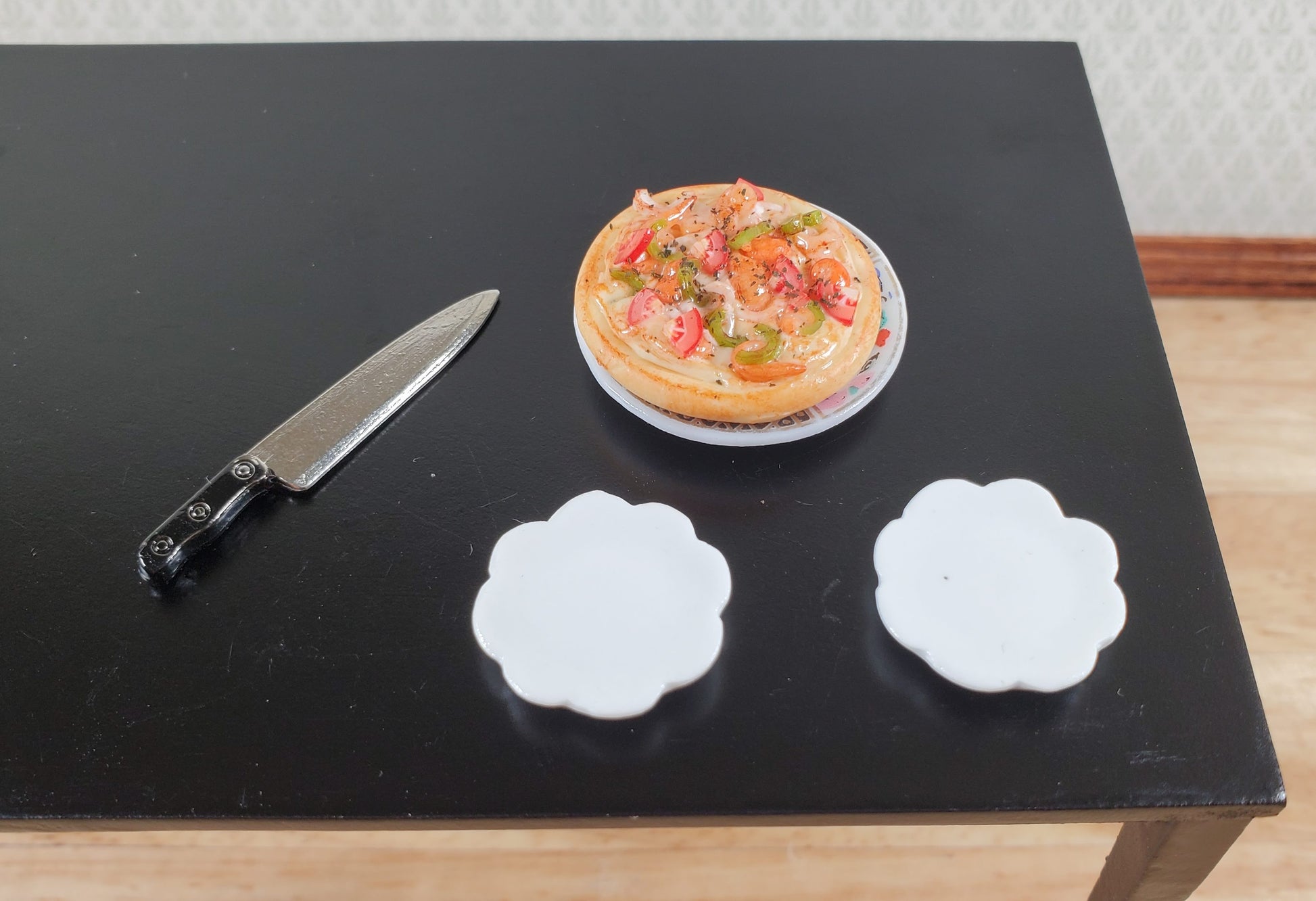 Dollhouse Veggie Pizza Round 1:12 Scale Miniature Food