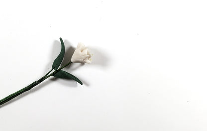 Dollhouse White Zinnia Single Stem with Foliage 1:12 Scale Miniature