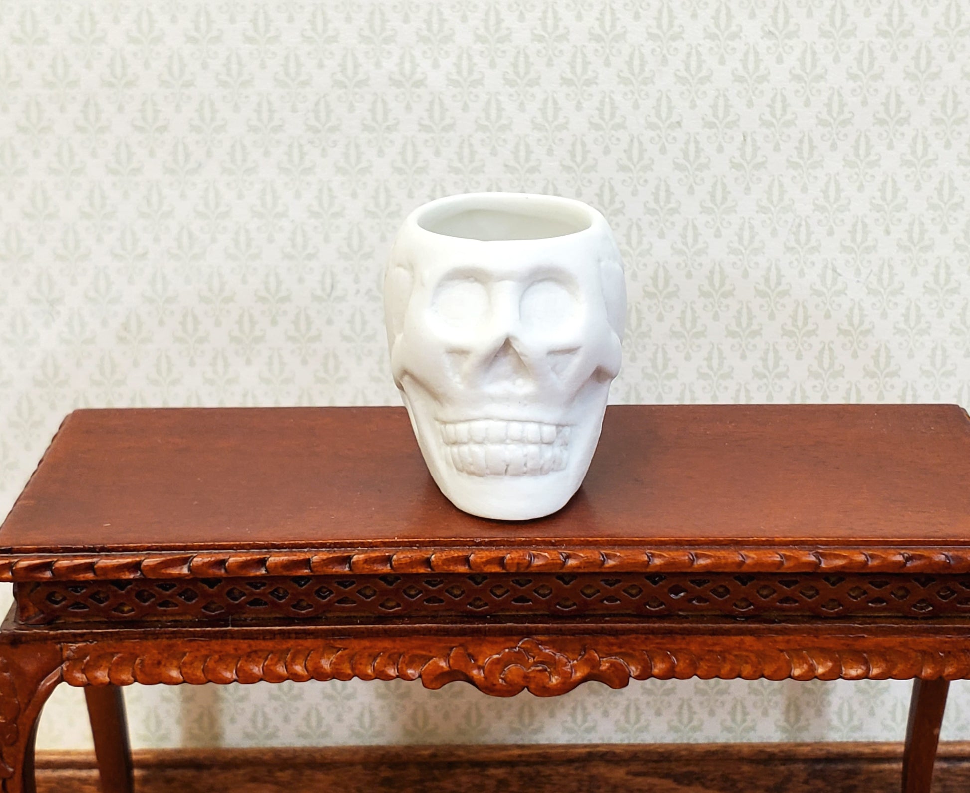 Miniature Halloween Skull Planter or Candy Dish for Dollhouse Decoration 1" Tall