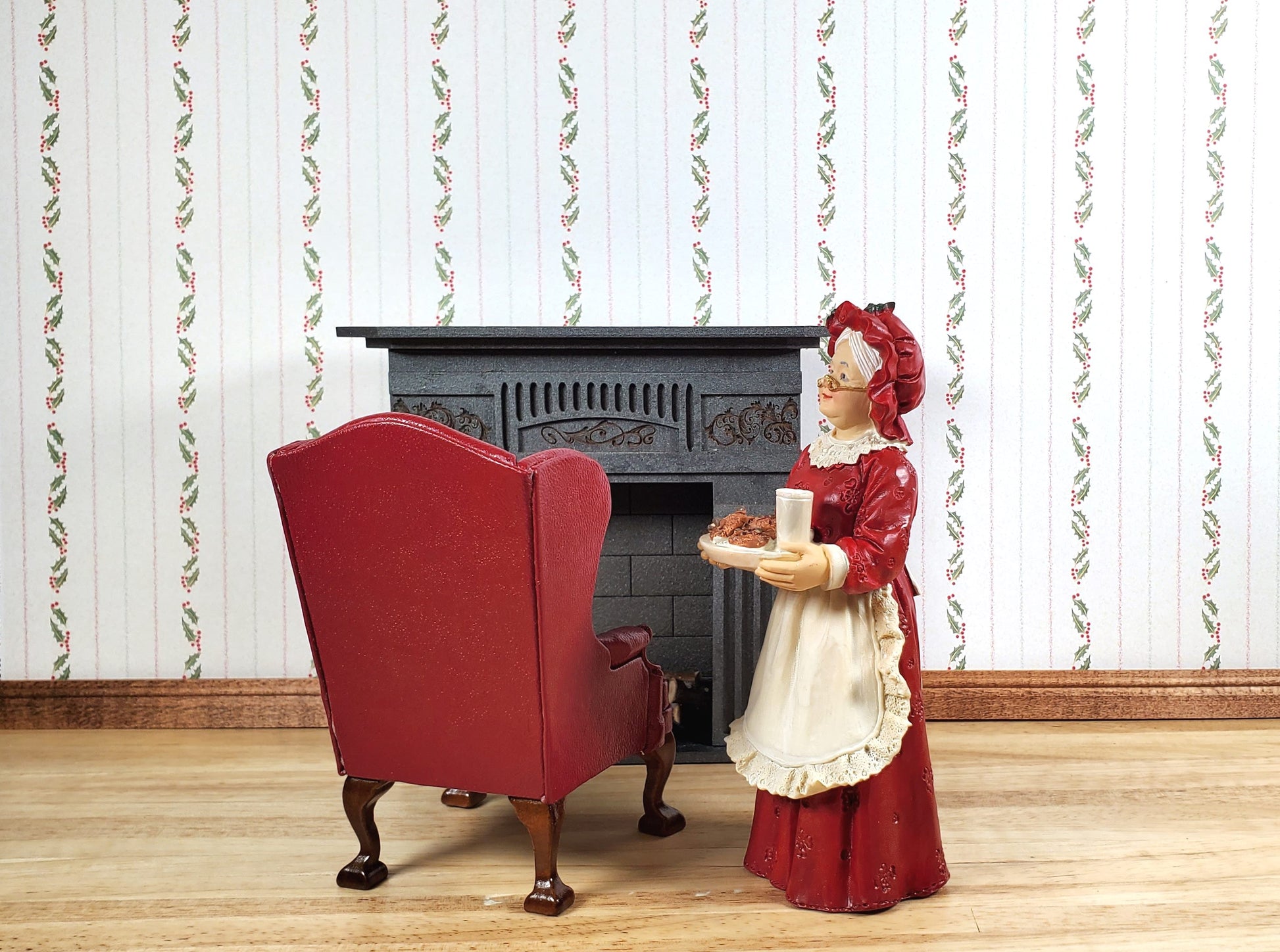Dollhouse Wallpaper 3 Sheets Christmas Stripes Holly 1:12 Scale Miniature