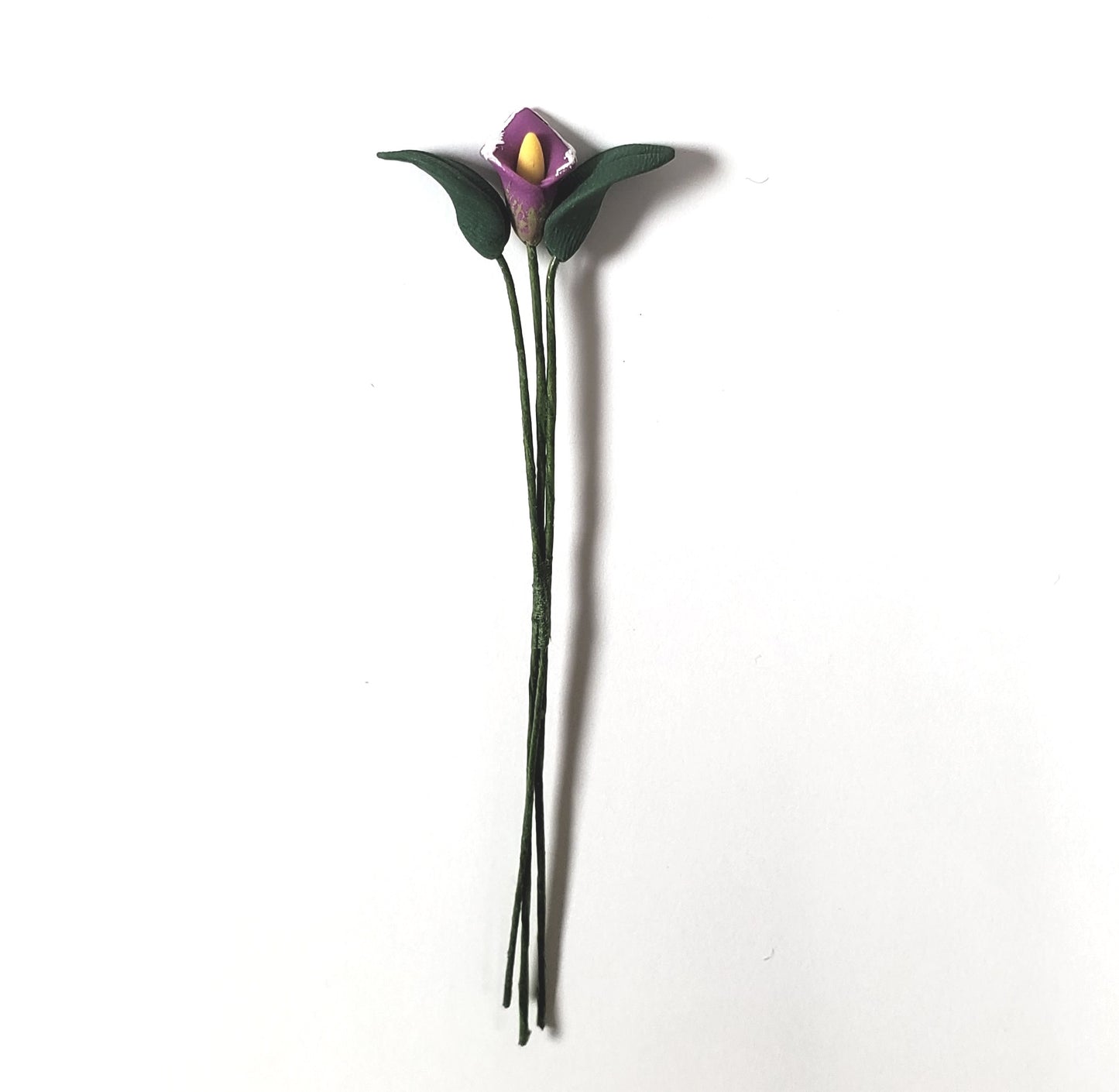 Dollhouse Purple Calla Lily Single Stem with Foliage 1:12 Scale Miniature