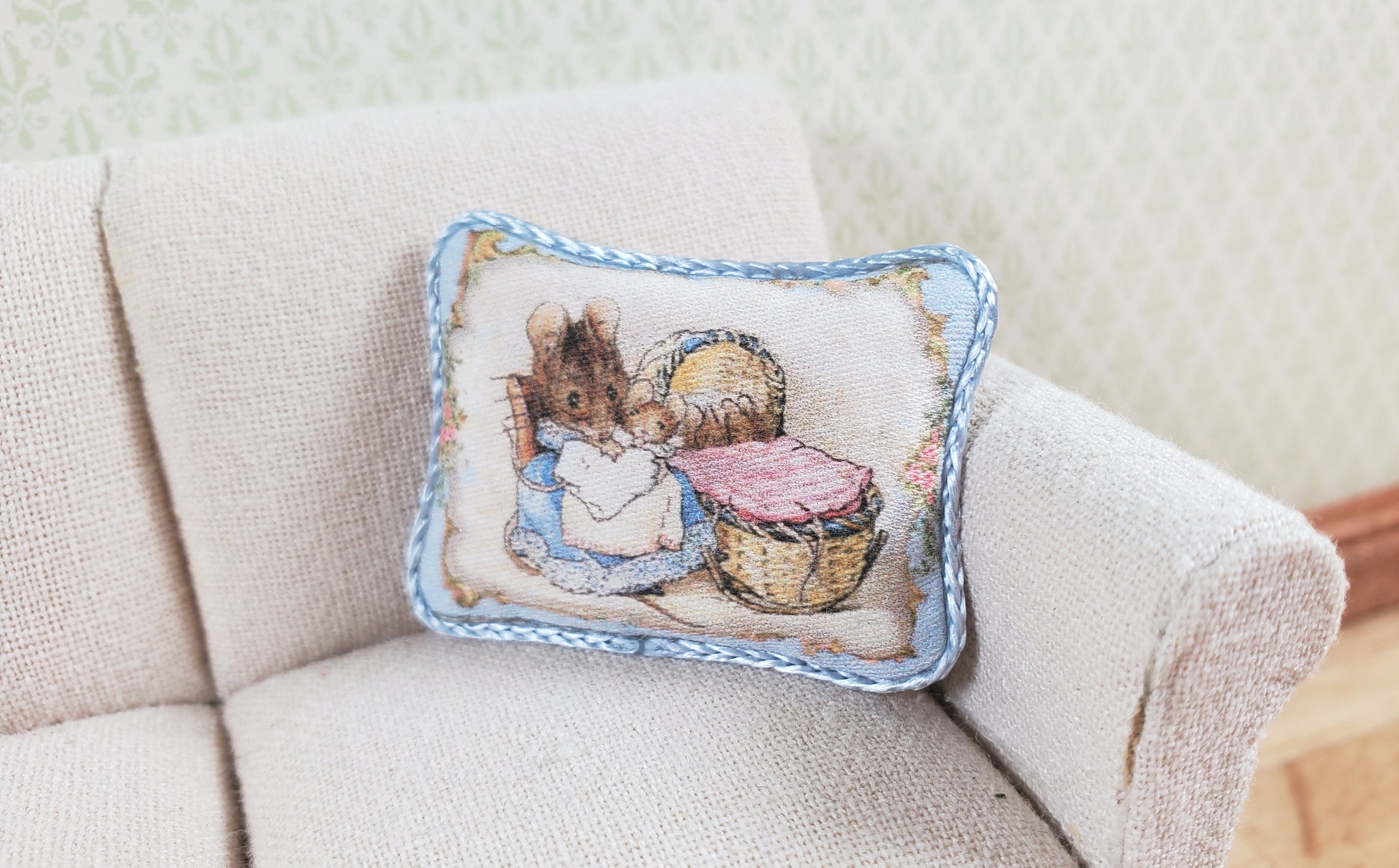 Dollhouse Pillow Mrs Tittlemouse Beatrix Potter Handmade 1:12 Scale Miniature