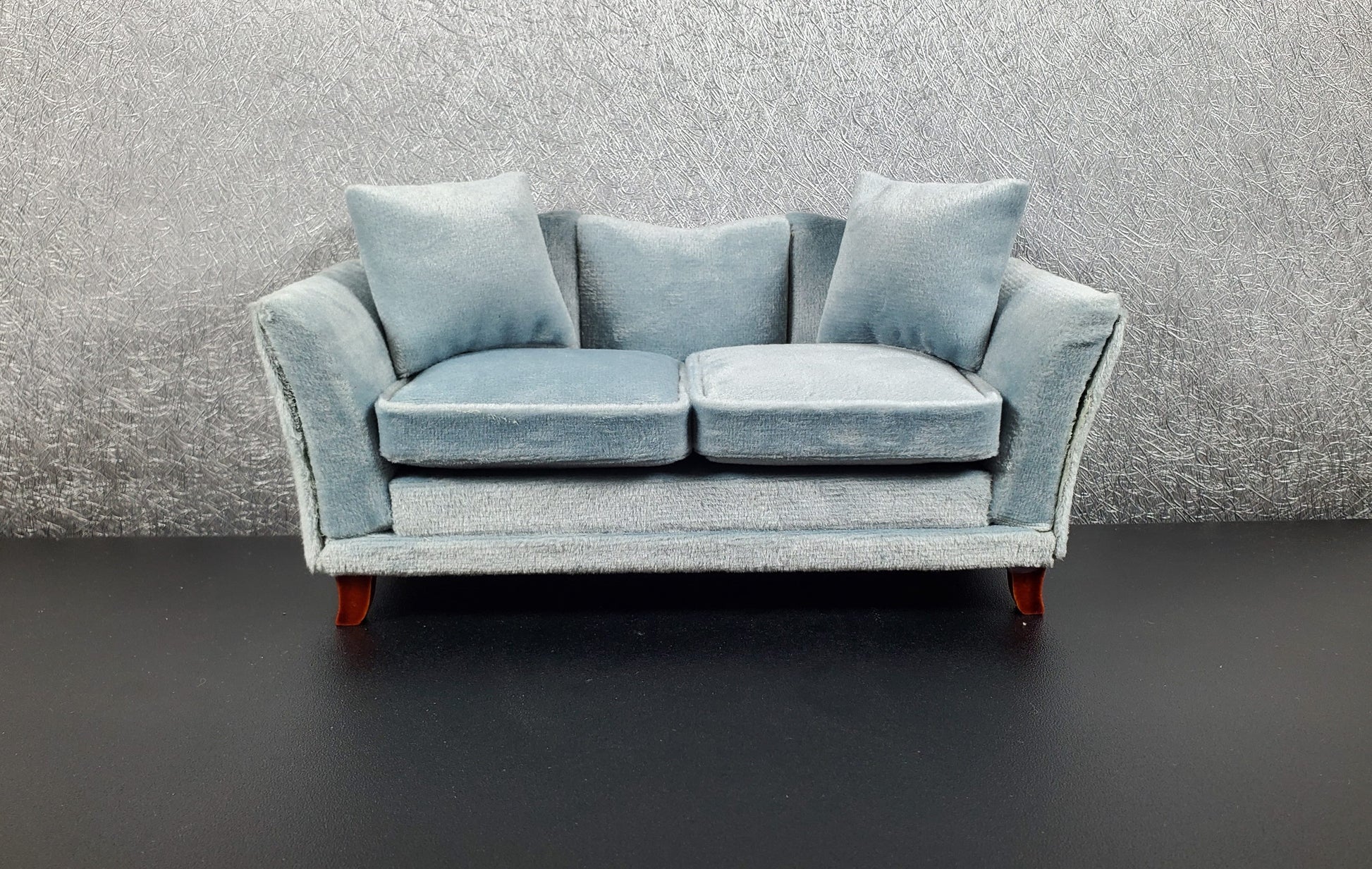 Dollhouse Silver Retro Textured Thick Wallpaper 1 Piece 10 3/4 "x 20"