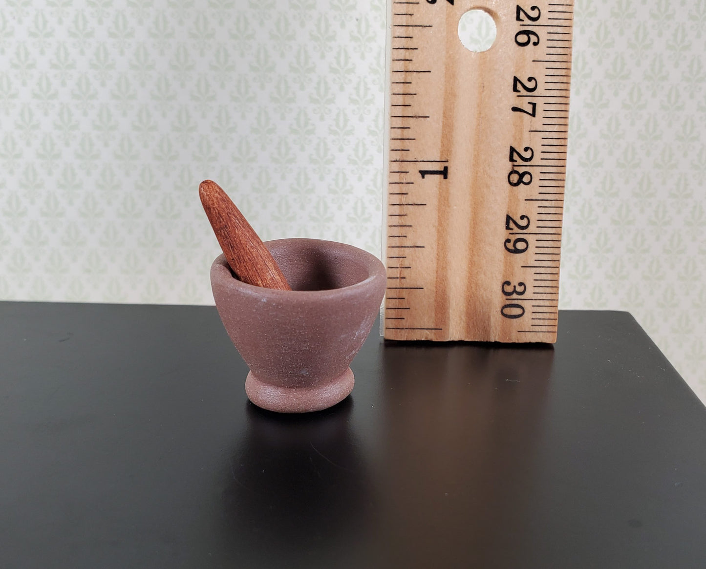 Dollhouse 1:6 Scale Mortar and Pestle Clay Fashion Doll Miniature