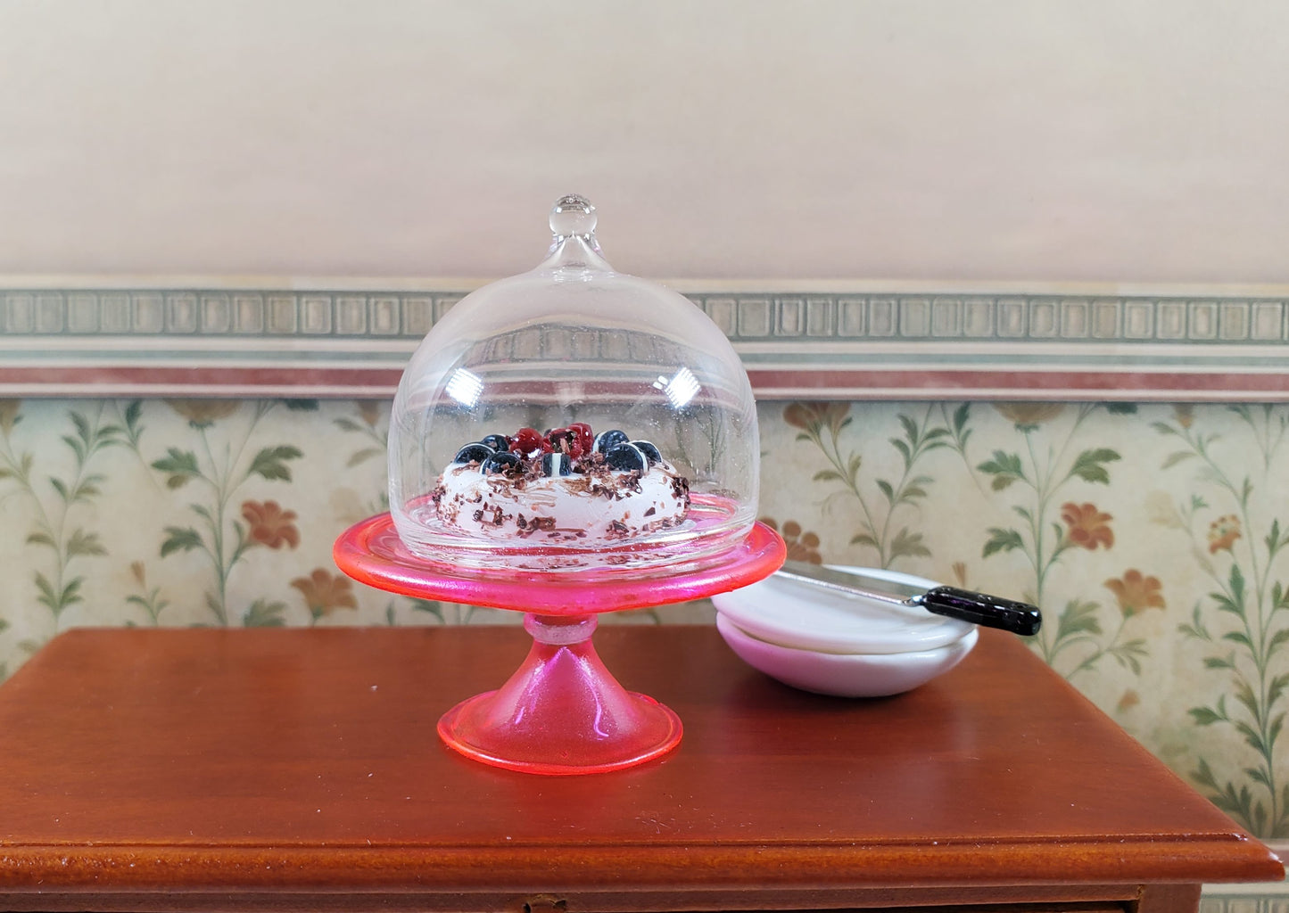 Dollhouse Bright Pink Glass Cake Stand 1:12 Scale Miniature Kitchen Decor Bakery