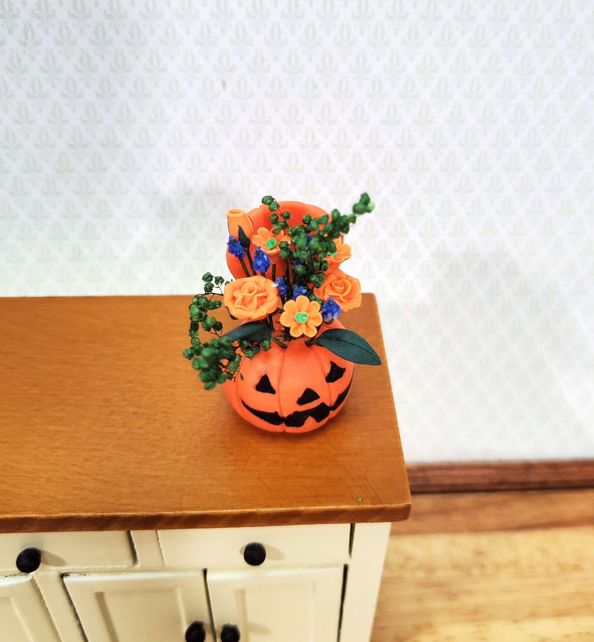 Dollhouse Halloween Fall Flowers Display Pumpkin 1:12 Scale Floral Arrangement