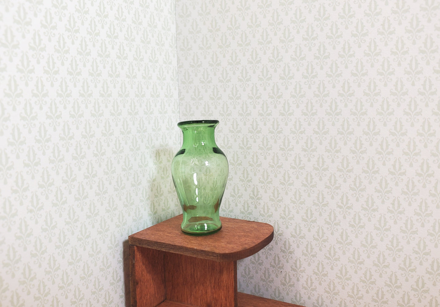 Dollhouse Green Glass Classic Pedestal Vase 1:12 Scale Miniature Decor Flowers
