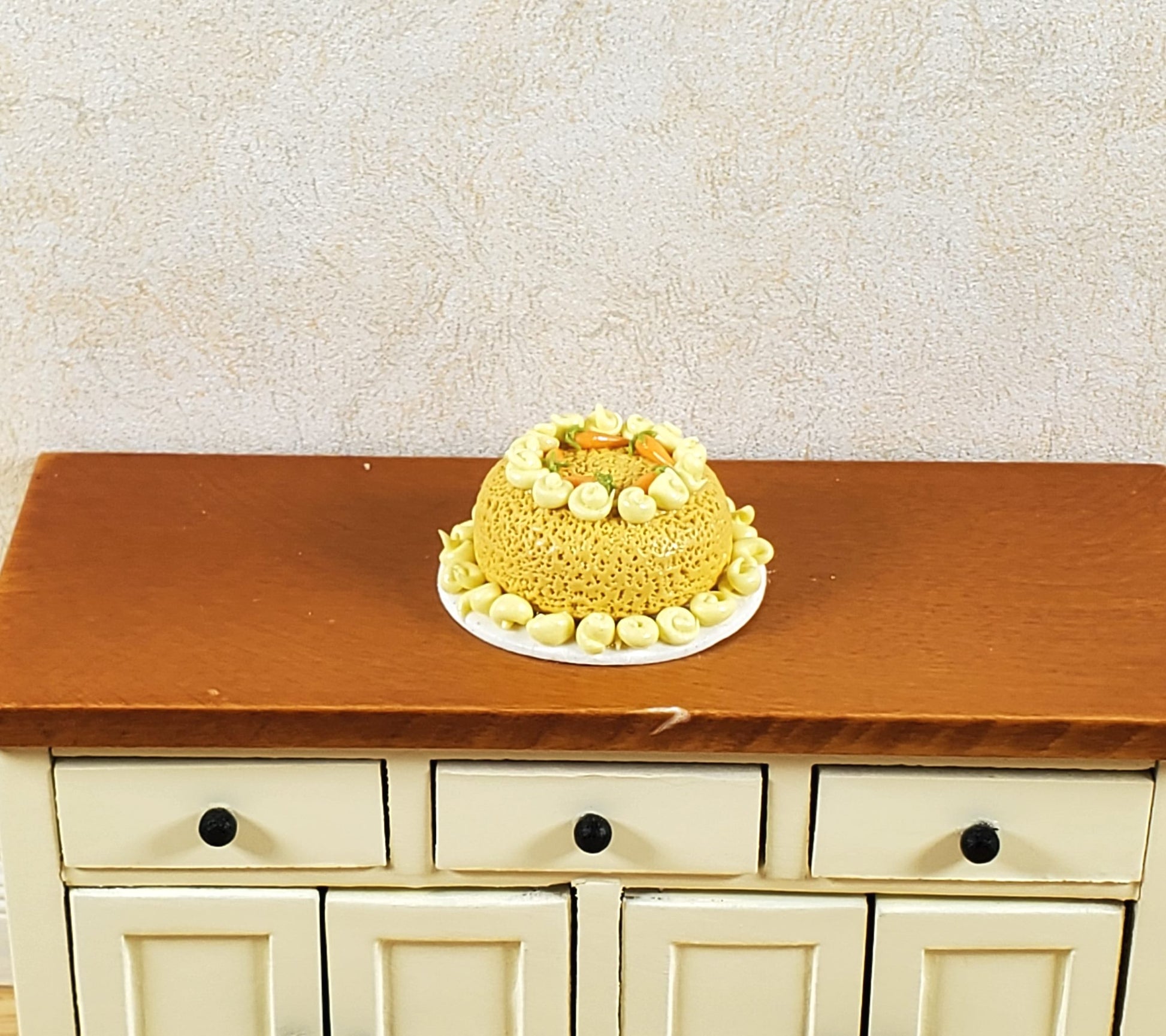 Dollhouse Large Carrot Cake 1:12 Scale Miniature Dessert Food