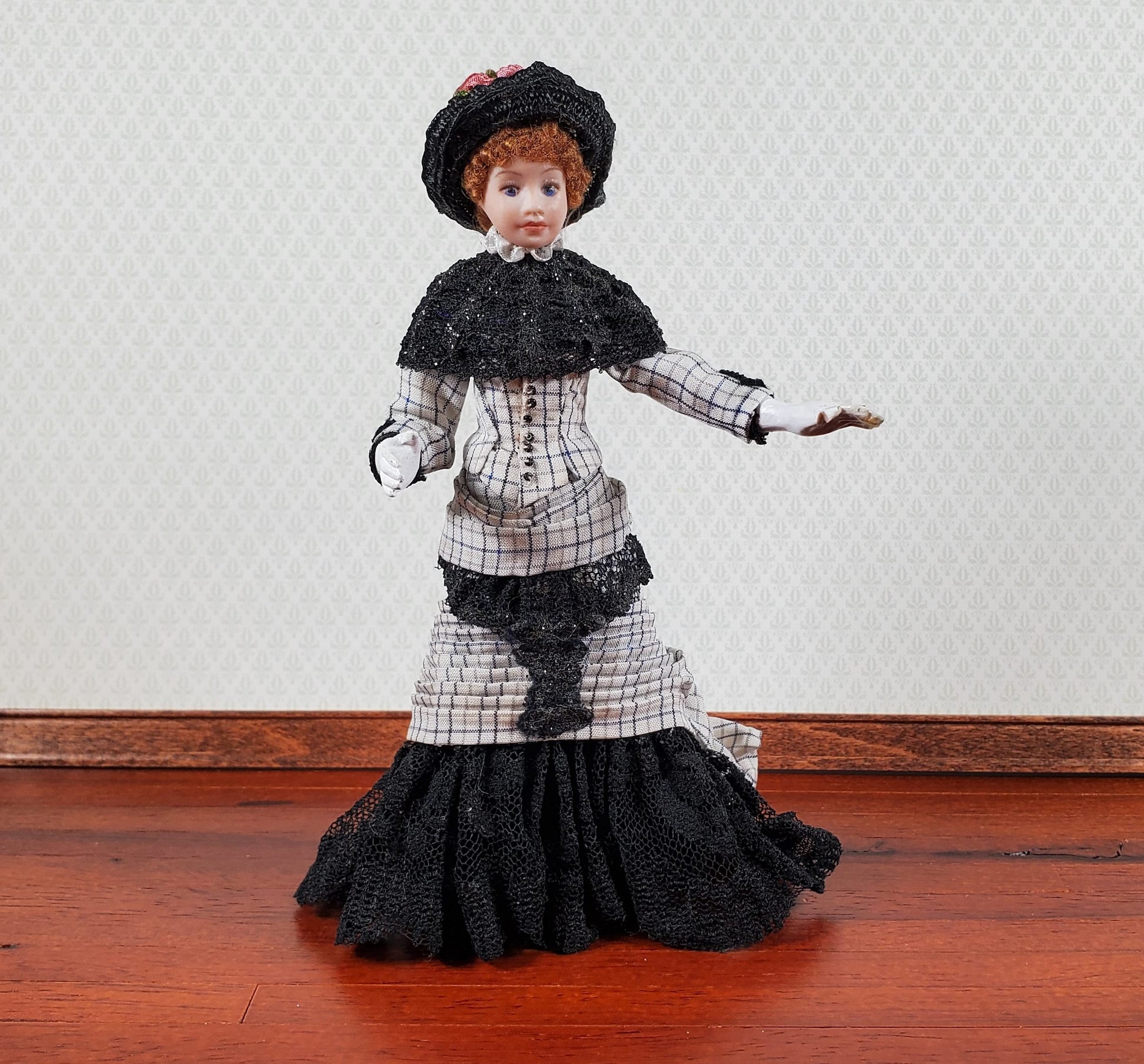 Artisan Dollhouse Doll Victorian Lady 1:12 Scale Vintage OOAK Porcelain