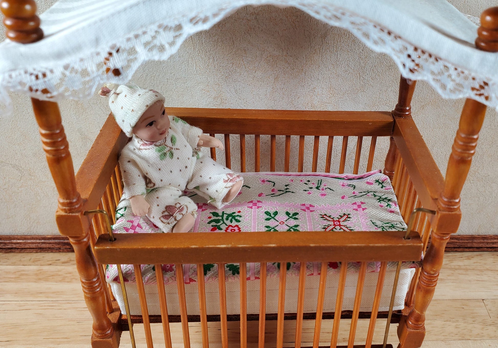 Dollhouse Blanket or Rug Carpet Pink Beige Green Woven Fabric 1:12 Scale Miniature