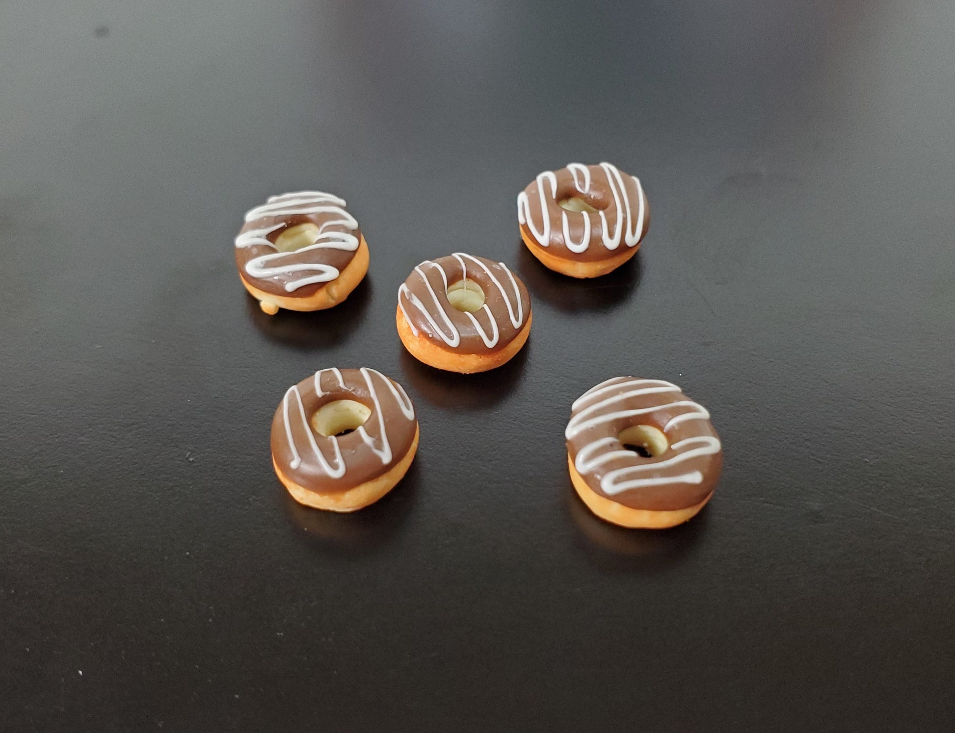 Dollhouse Donuts x5 Chocolate Frosted White Drizzle 1:12 Scale Miniature Food Dessert Bakery