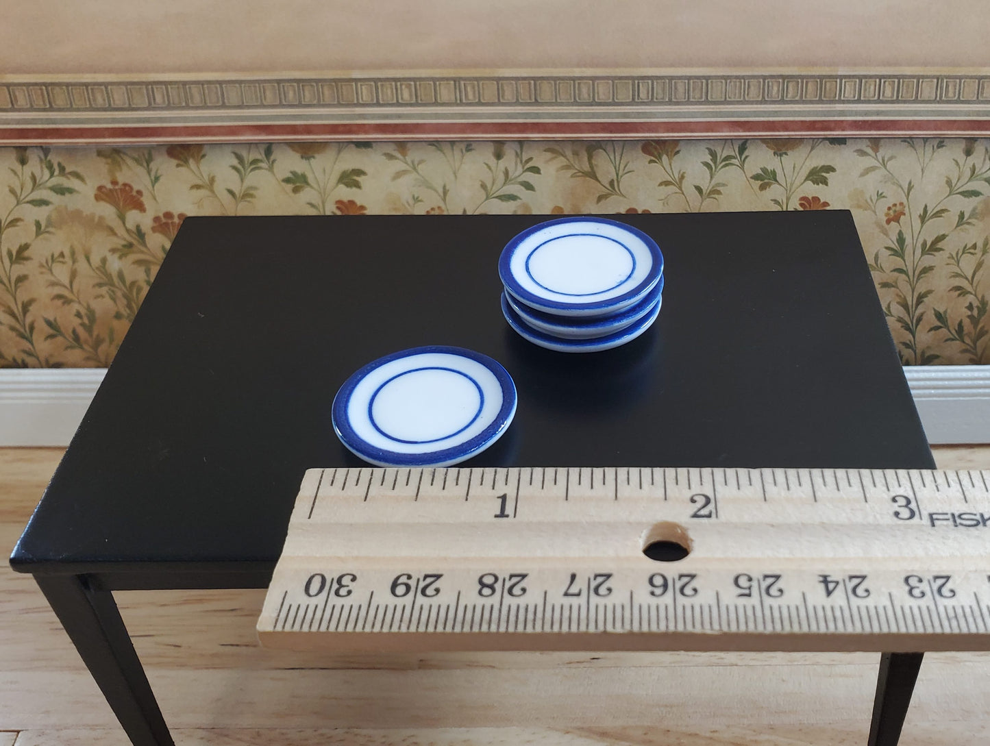 Dollhouse Ceramic Dinner Plates White with Blue Set of 4 1:12 Scale Miniatures