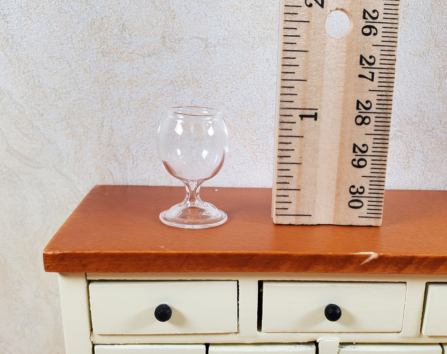 1:6 Scale Empty Wine Glass Dollhouse Miniature Fashion Doll Size