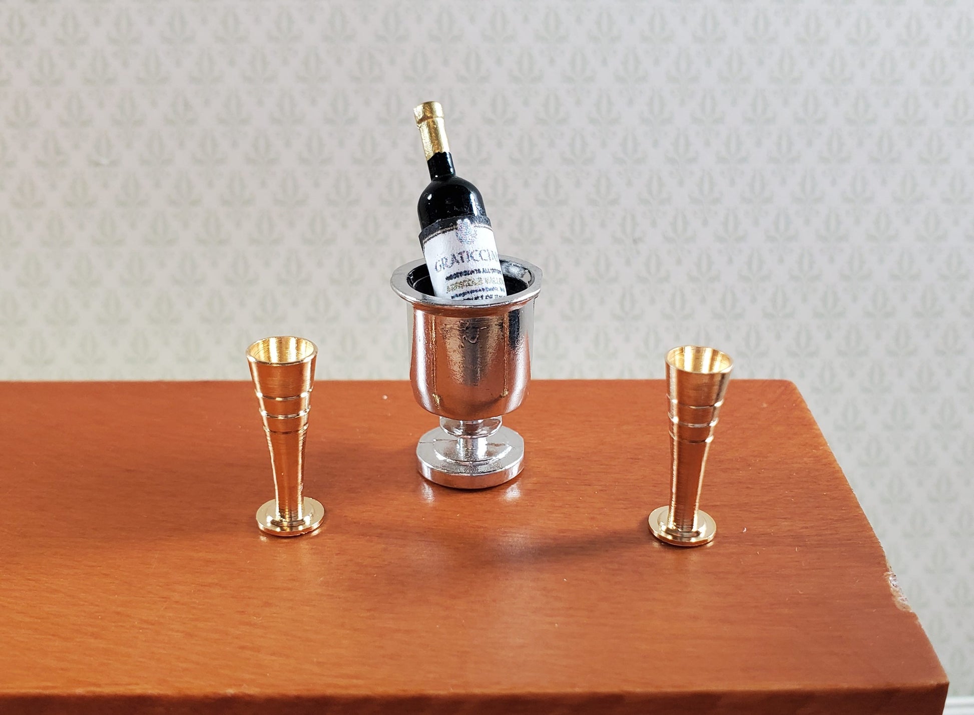 Dollhouse Red Italian Wine Bottle 1:12 Scale Miniature Kitchen Food & Drink